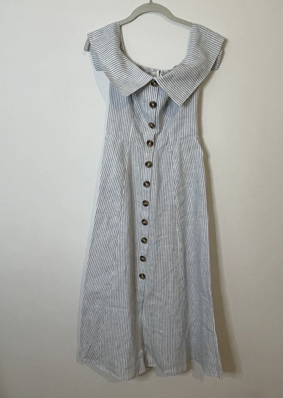 Reformation Adriel Dress Women’s Size 4 Striped White And Blue Midi Buttons