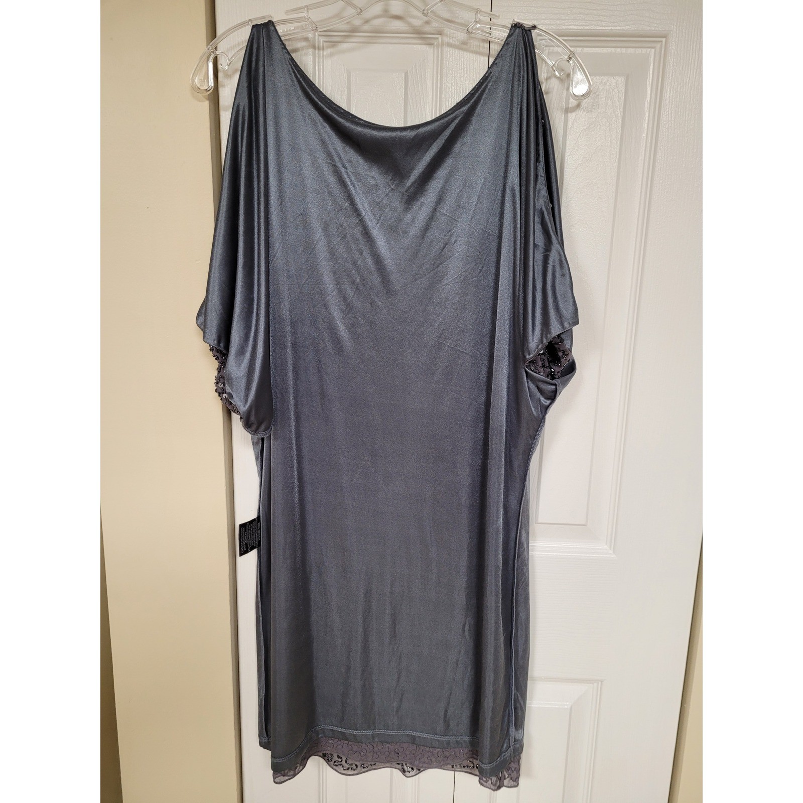 Aidan Mattox Gray Sequin 100% Silk Cold Shoulder Dress Sz 6 GLAM Party Evening