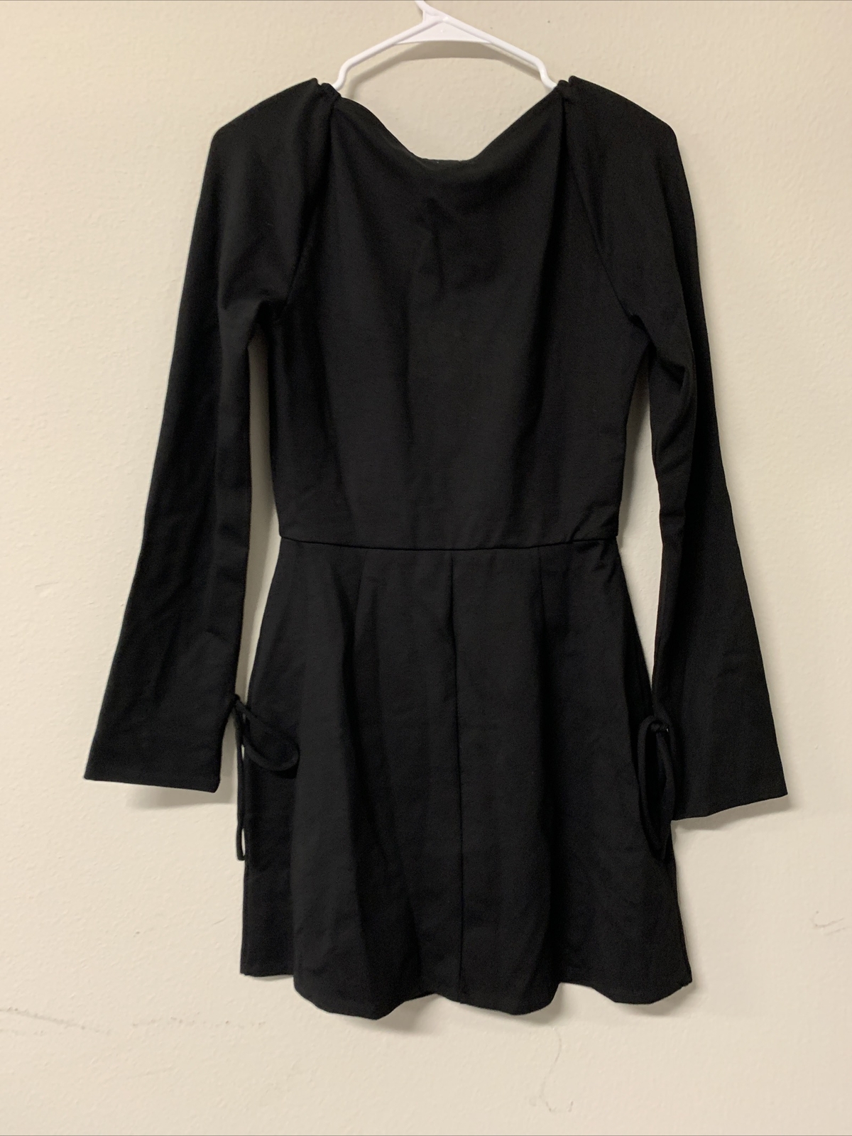 Miami for Francesca’s Black Long Flare Sleeve Mid Short Dress WOMENS SIZE MEDIUM