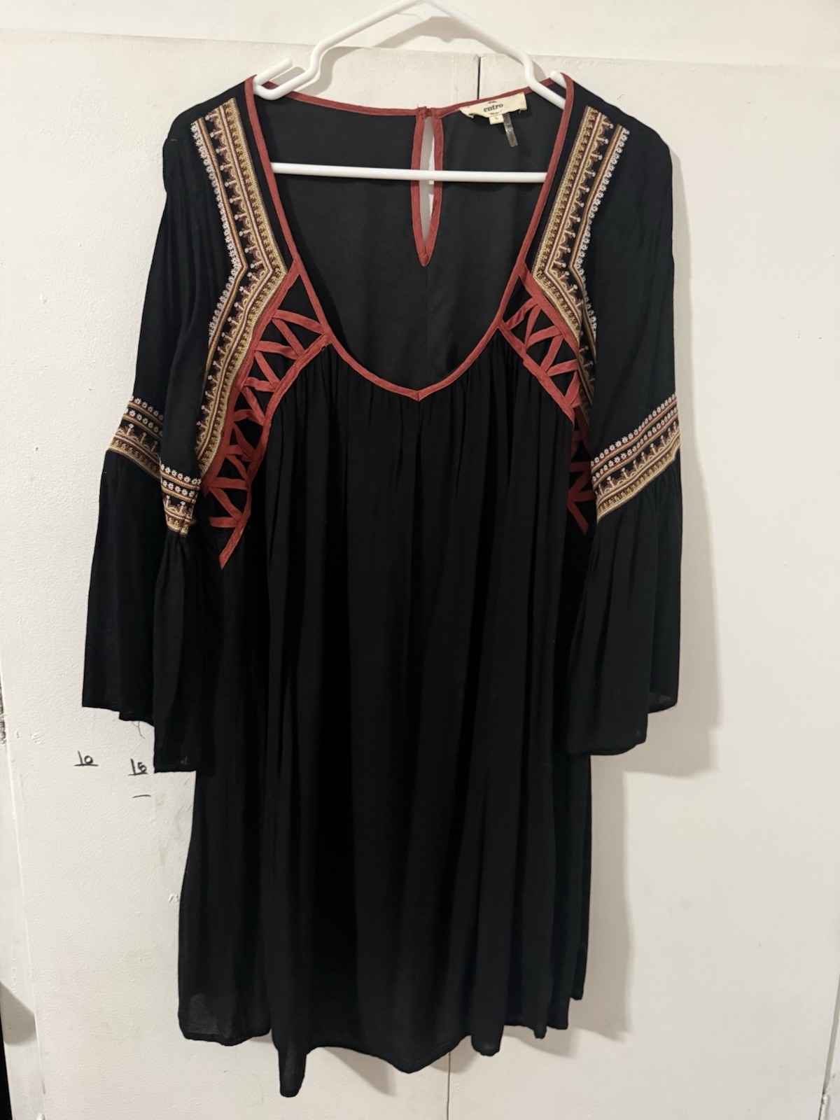 NWOTS Womens ENTRO Dress LRG BLK Embroidered Boho Peasant Tunic Retro Bell CUFF