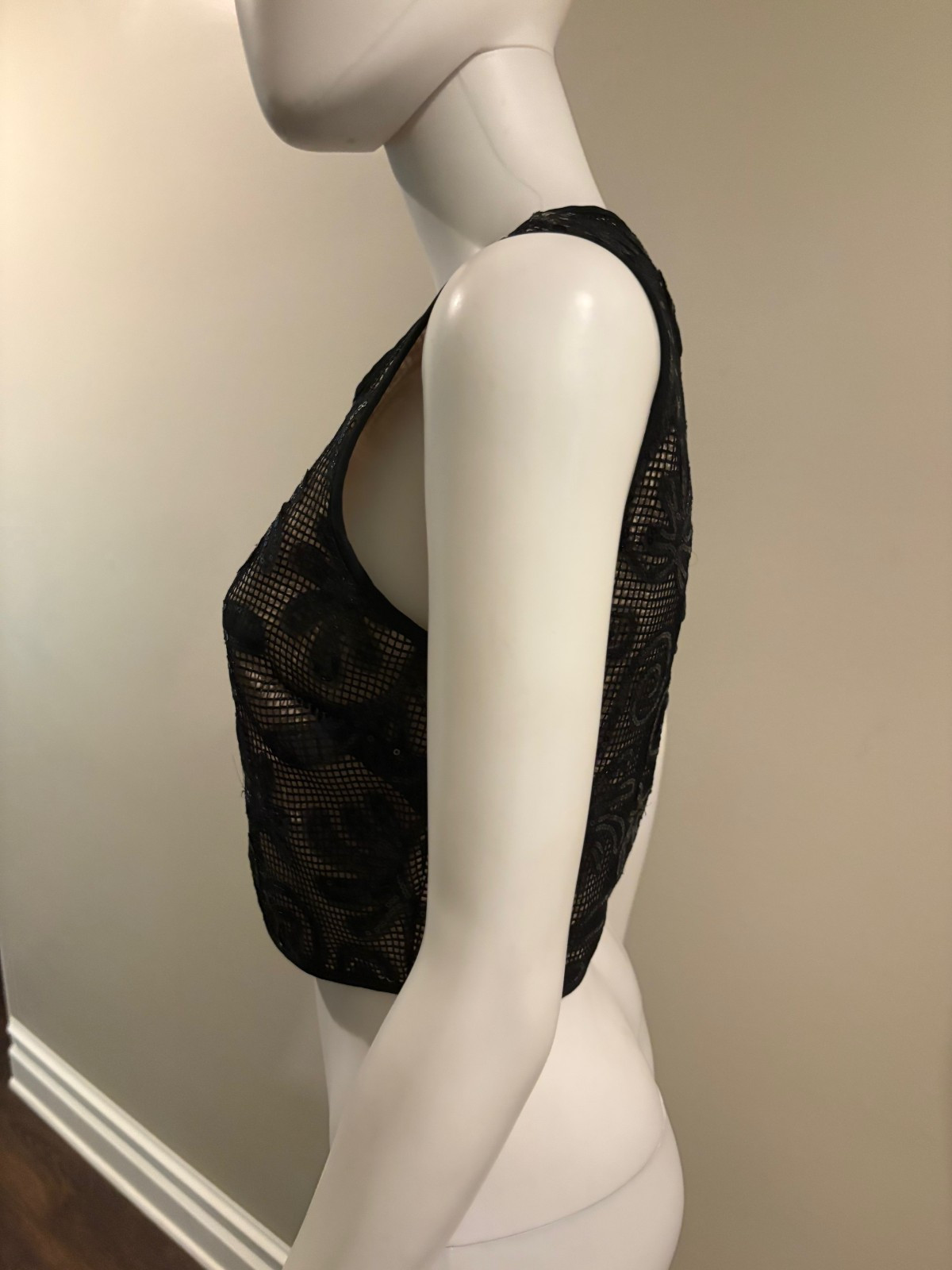 Sienna Sky Black Lace Crop Top Medium