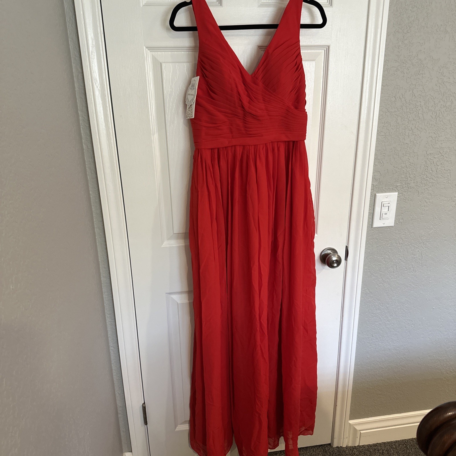 Women’s Long Red Dress By King Noiva With Adjustable Back Closure Size Large