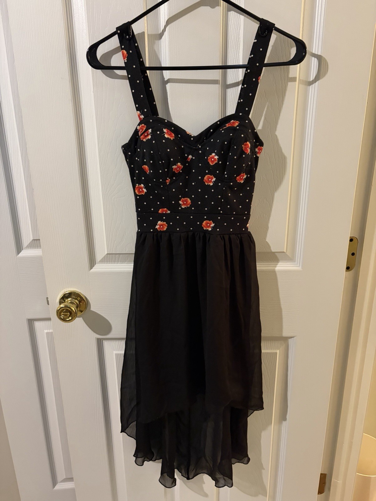 Women’s Black/Red Floral Sweetheart Neck Sleeveless Strappy Midi Dress Regular