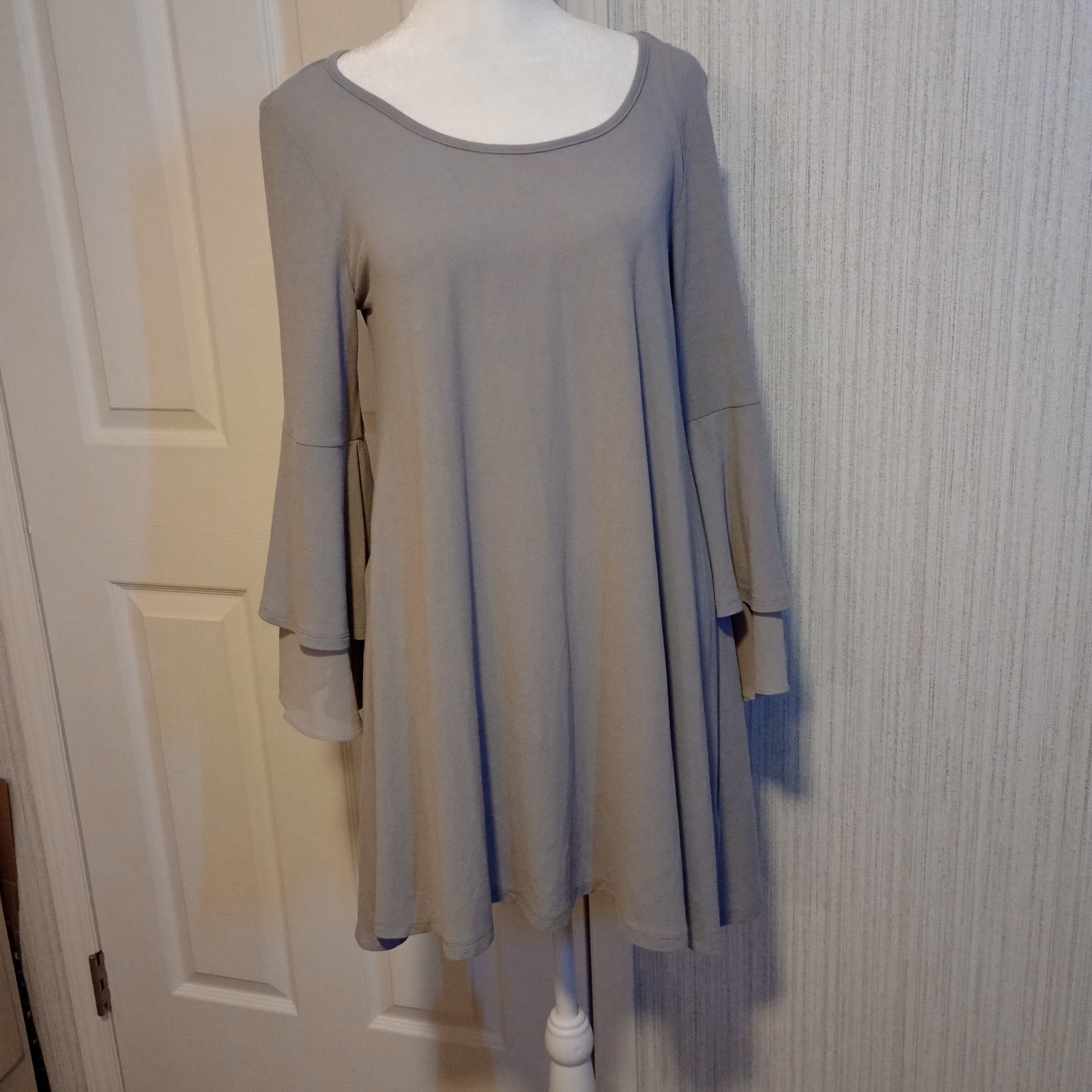 Umgee USA Women’s Size S Cotton Blend A-Line Dress Gray Asymmetrical Sleeves LNC