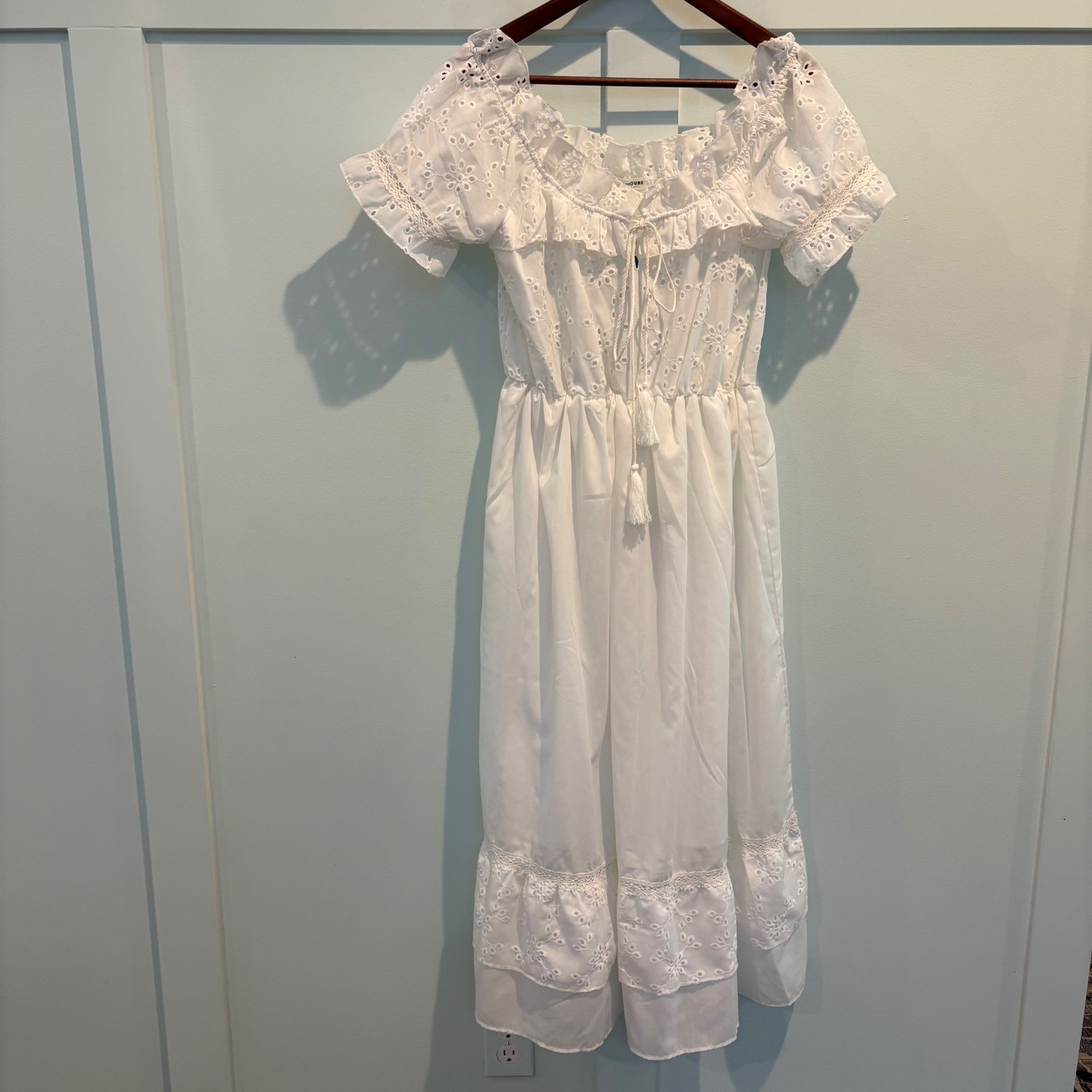 NWT Earthbound Trading Co Eyelet Midi Dress Large White Off Shoulder Tassel Tie