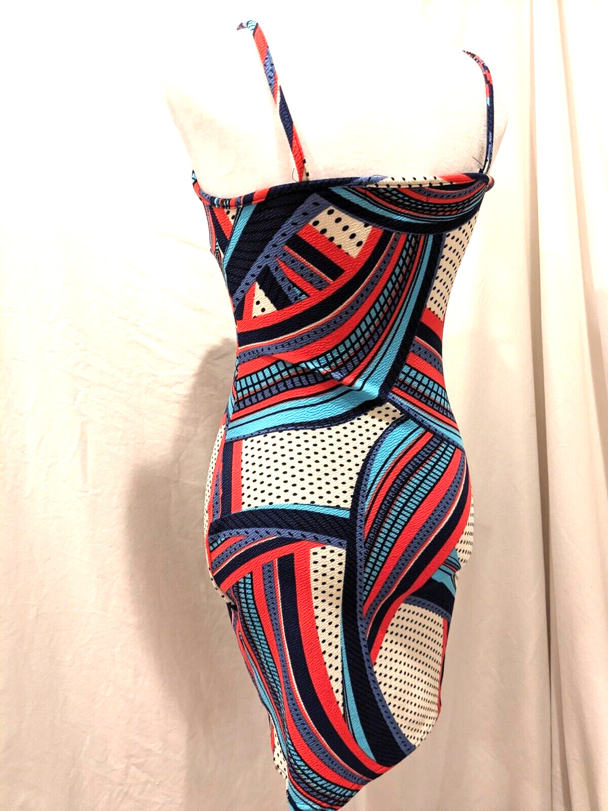 Boohoo Womens Cami/Sheath Shapely and Strapy Abstract Colorful Dress Sz: 4 Artsy