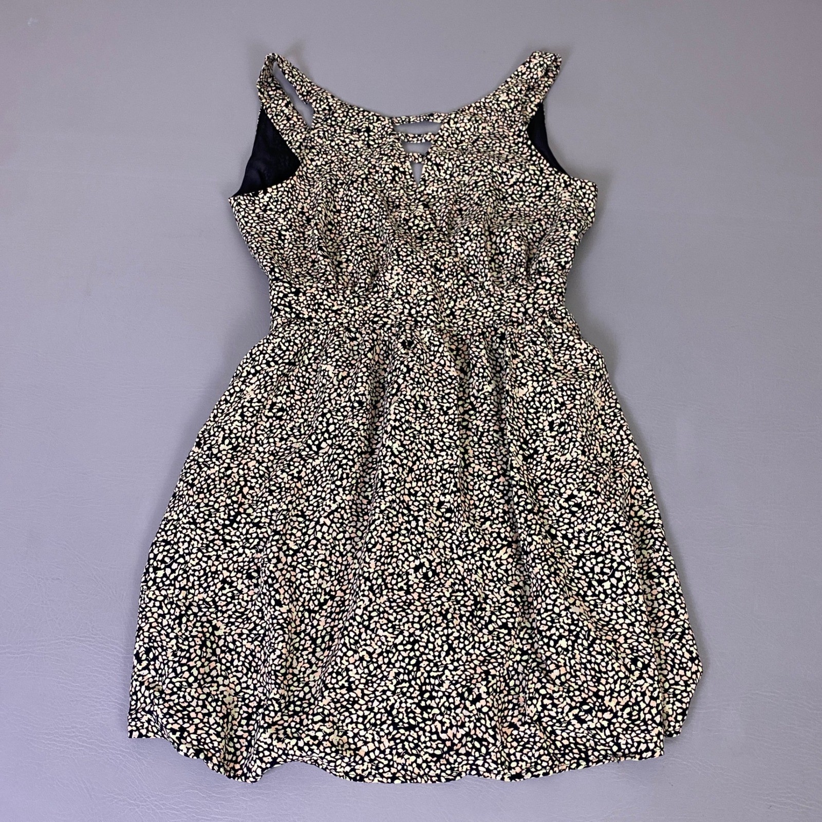 BCBGeneration Mini Dress Size 4 Women’s Black Abstract Pebble Print Lattice Back