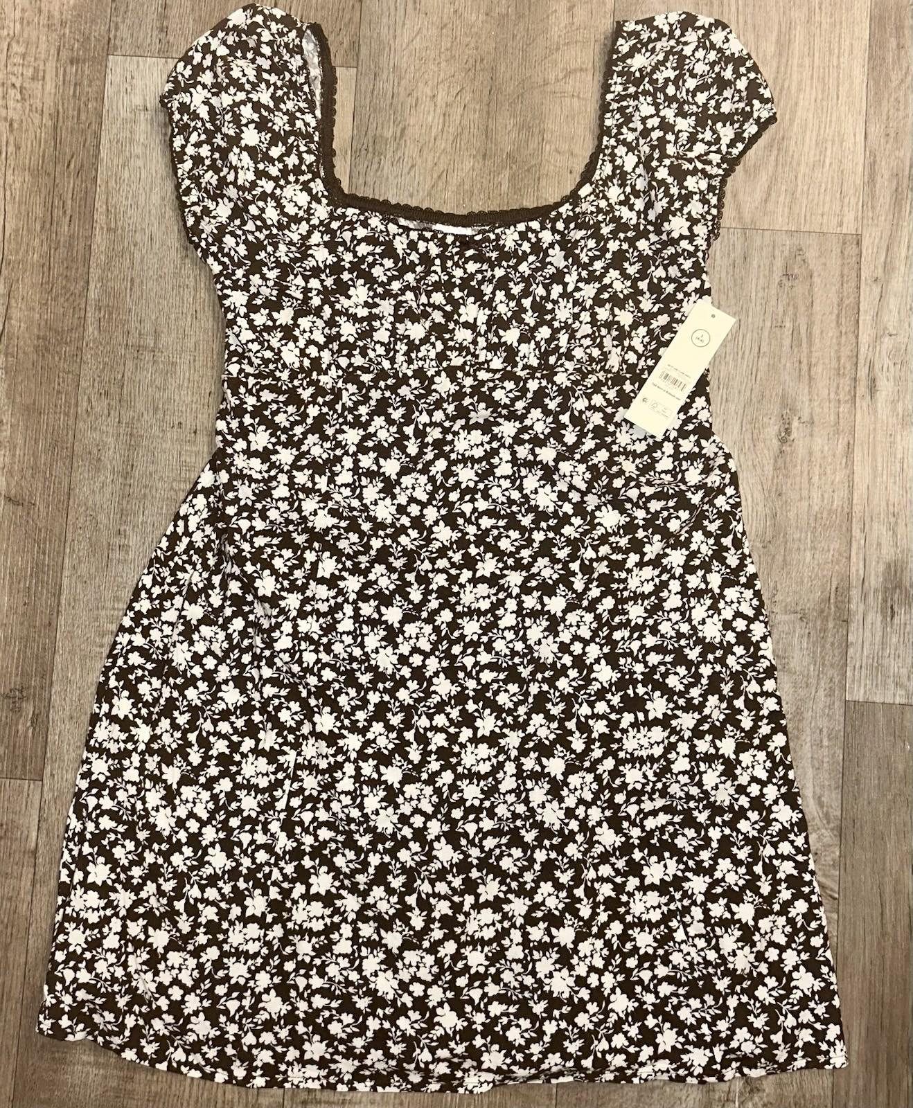 No Boundaries Juniors Brown/White Floral Square Neck Fit & Flare Mini Dress S