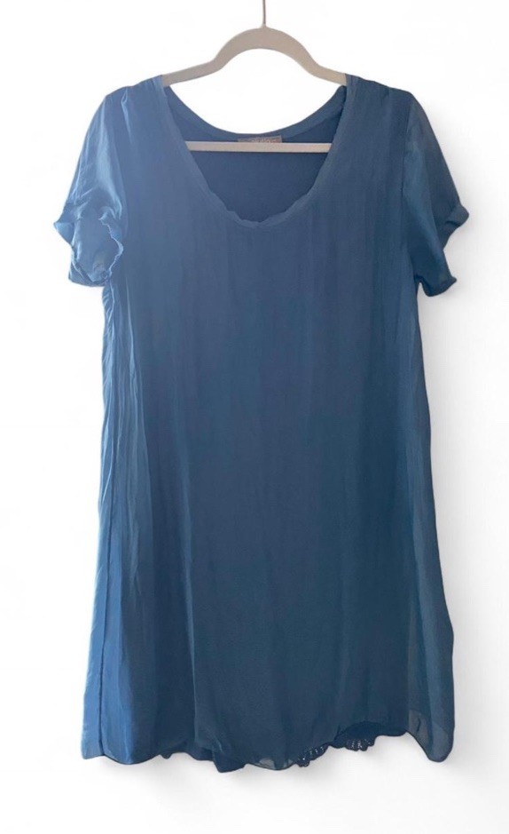 Giulia size L dress. Buttery soft and elegant. PTP: 20in. Length: 36.5in