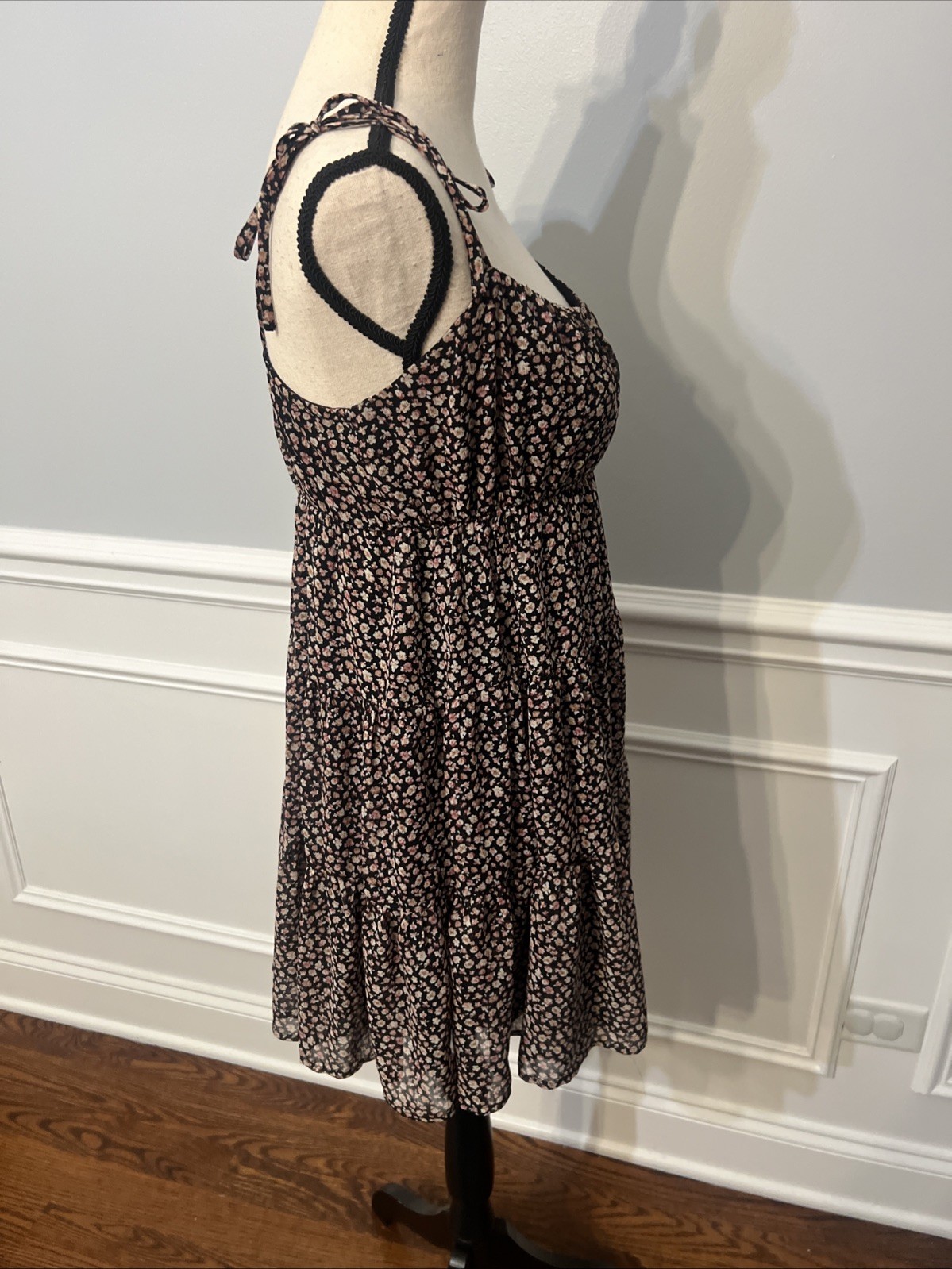 All In Favor Tie Spaghetti Strap Mini Floral Black and Mauve Summer Dress S
