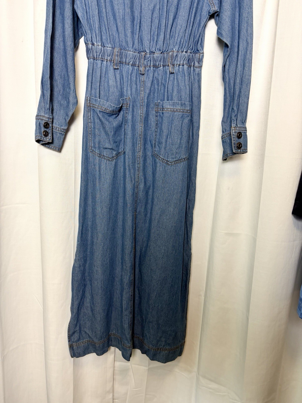 NWT Entro Western Style Button Down Denim Midi Dress. Small. $90