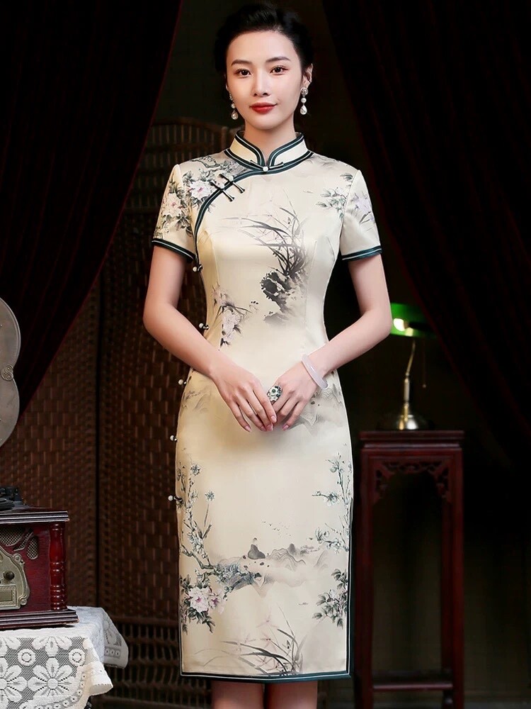 qipao eight pankou; premium quality; yellow; weddin; tea ceremony: daily; SZ M