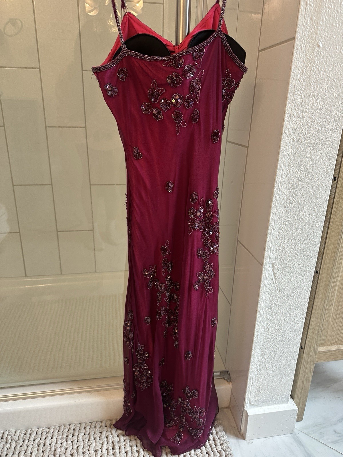 Scala Burgundy Chiffon Beaded Sequin Floral V-Neck Maxi Dress 6 Formal