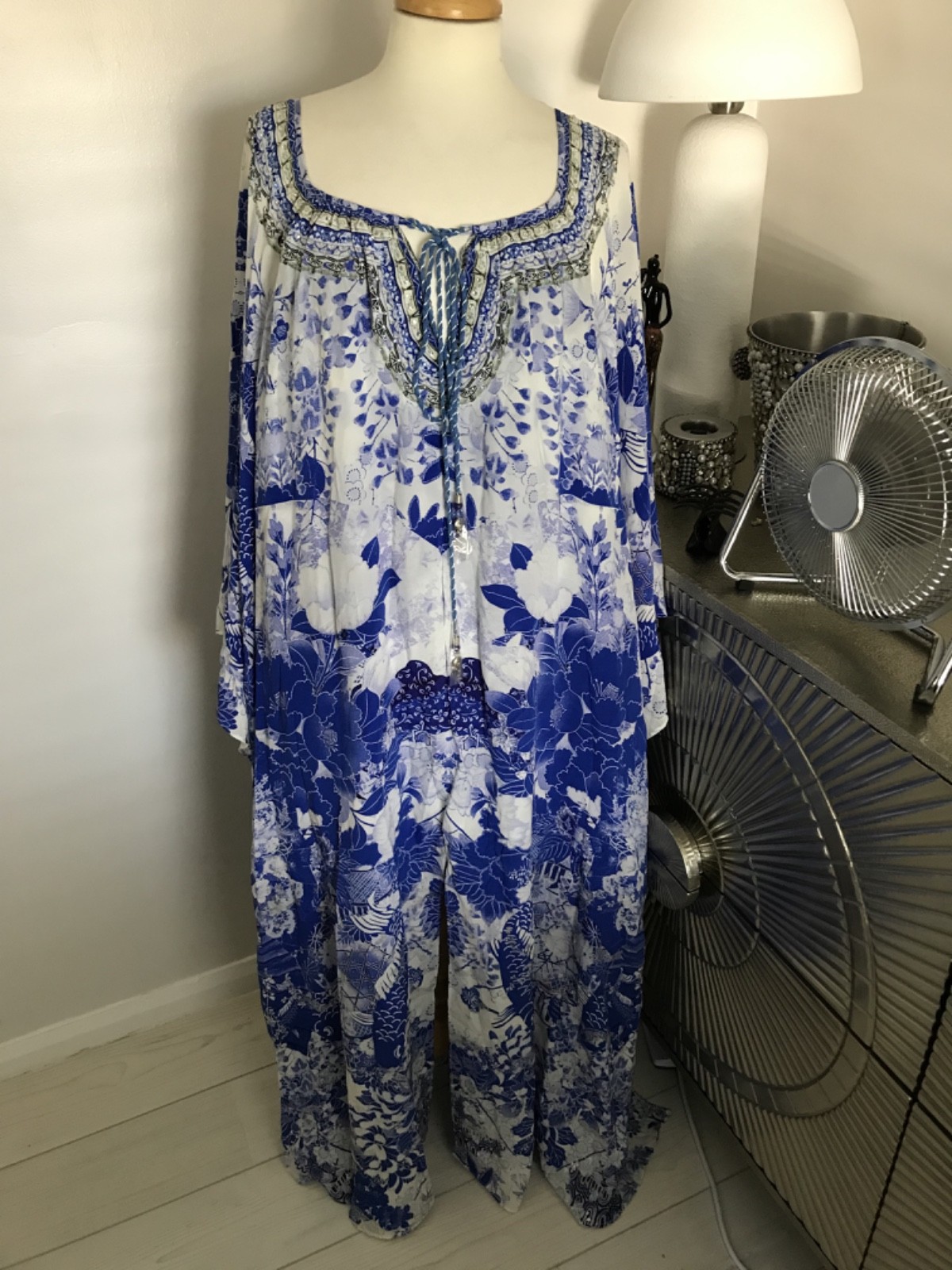 CAMILLA FRANKS BLUE/WHITE SPLIT FRONT KAFTAN O/S