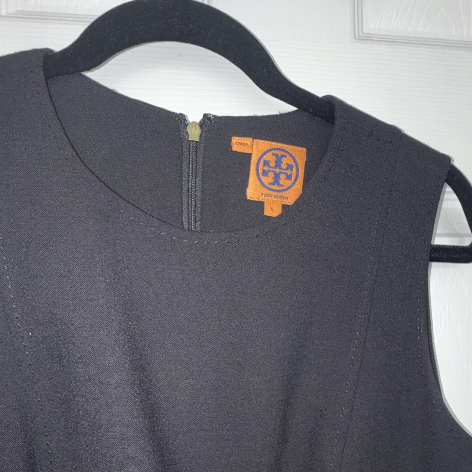 Tory Burch Fit & Flare Dress 6 Sleeveless Round Neck Knee Black Zip Pockets