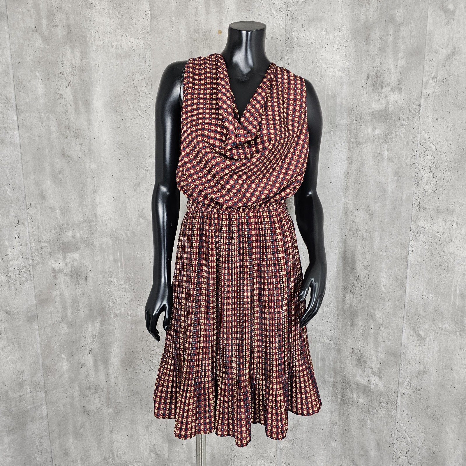 Yumi Womens US6/8 EU40 Silky Geometric Pattern Accordion Pleat Cowl Neck Dress