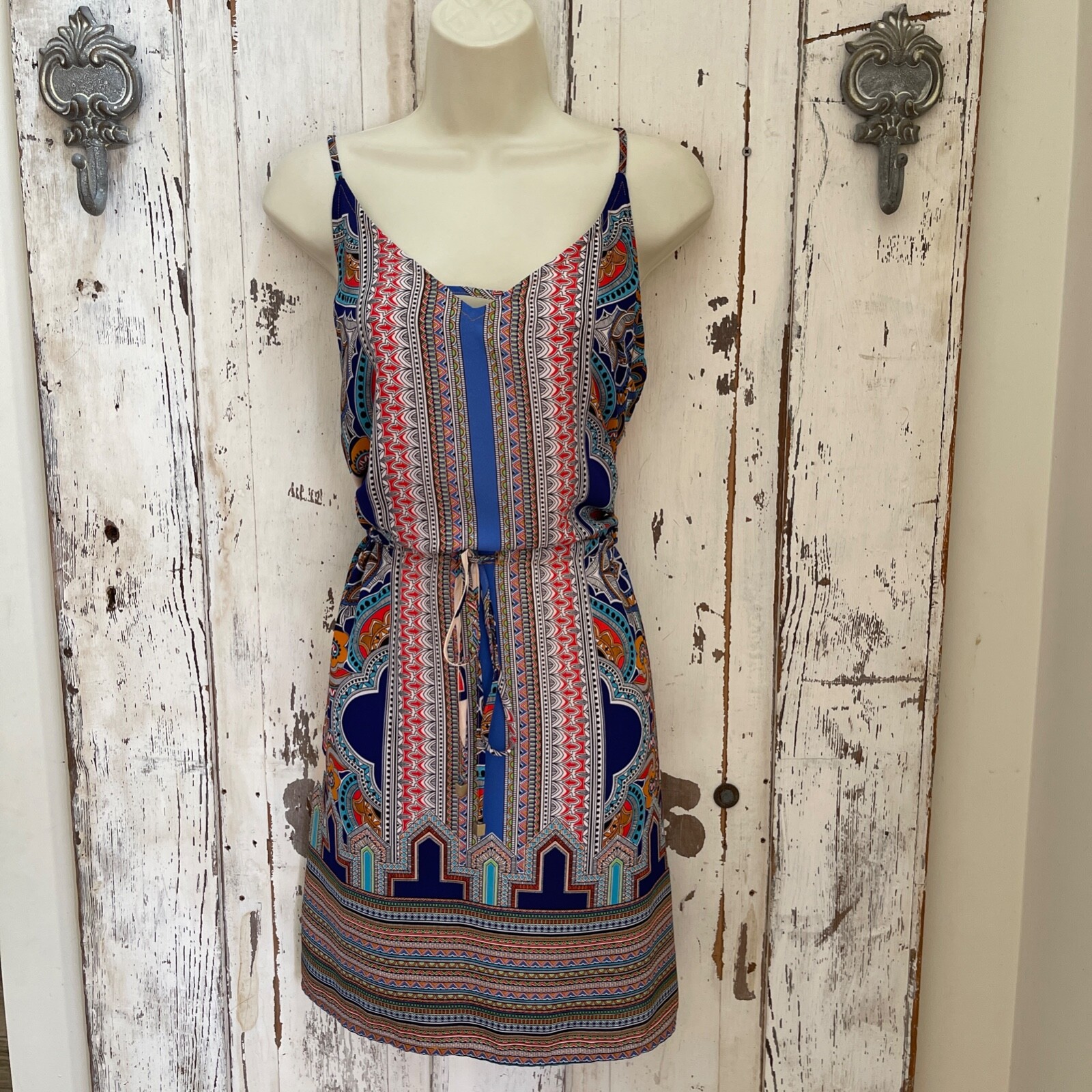 Lucy & Laurel Size 6 Woman’s Blue Orange Red Green White Paisley Sundress Dress