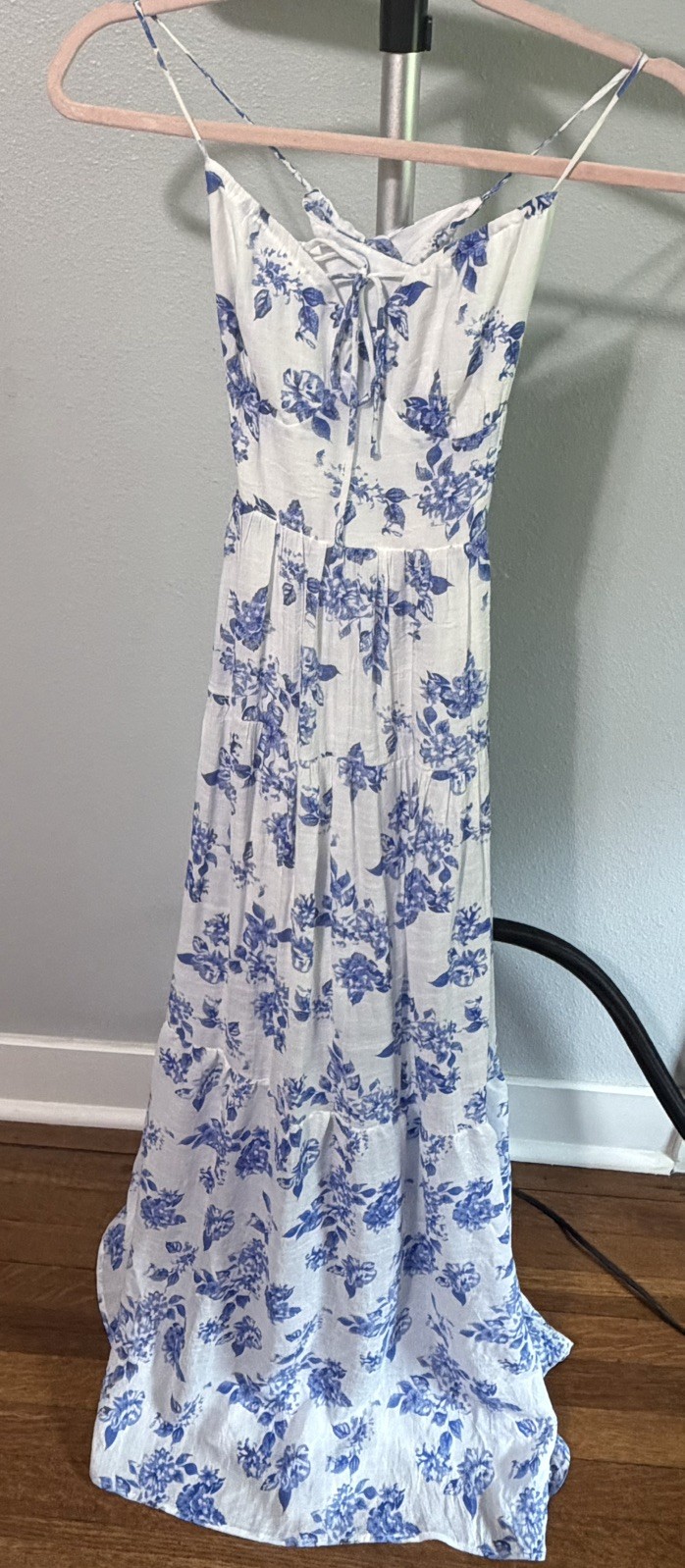 Windsor Blue and Ivory Floral Print Maxi Dress Sz Small #0192