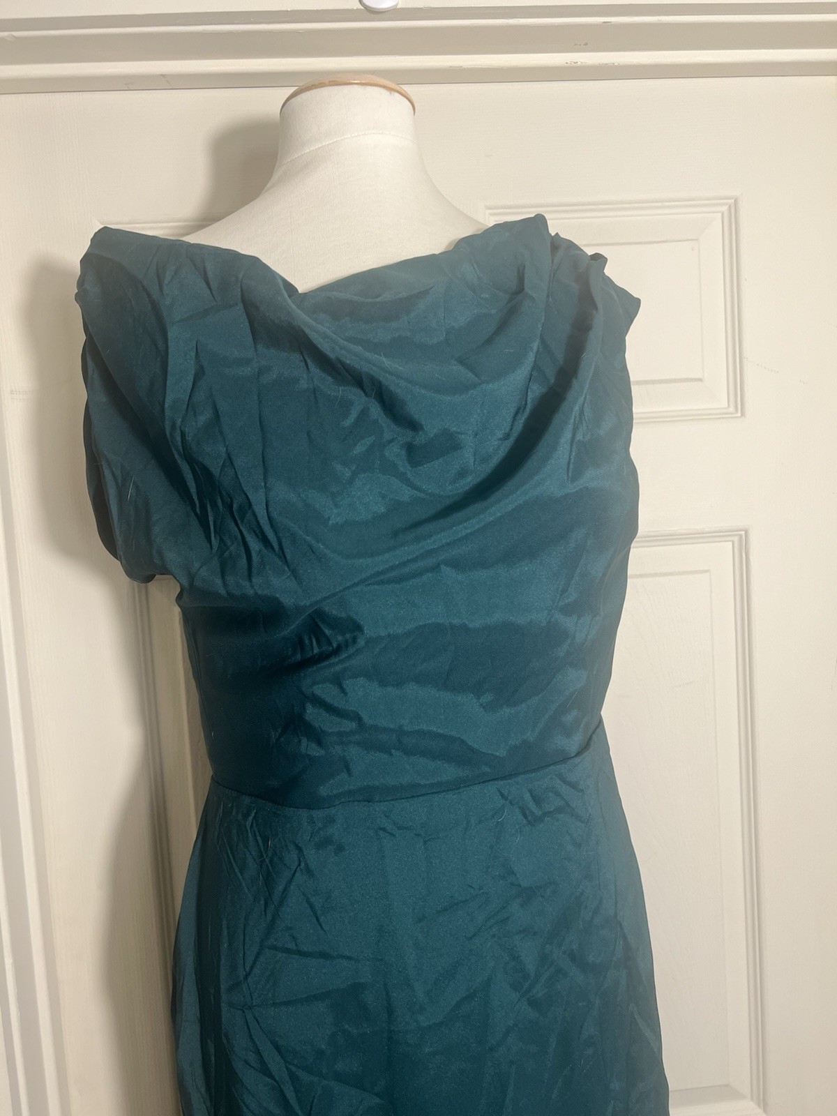Ryanth Size 12 Floor Length Green Dress W/small Train NWT
