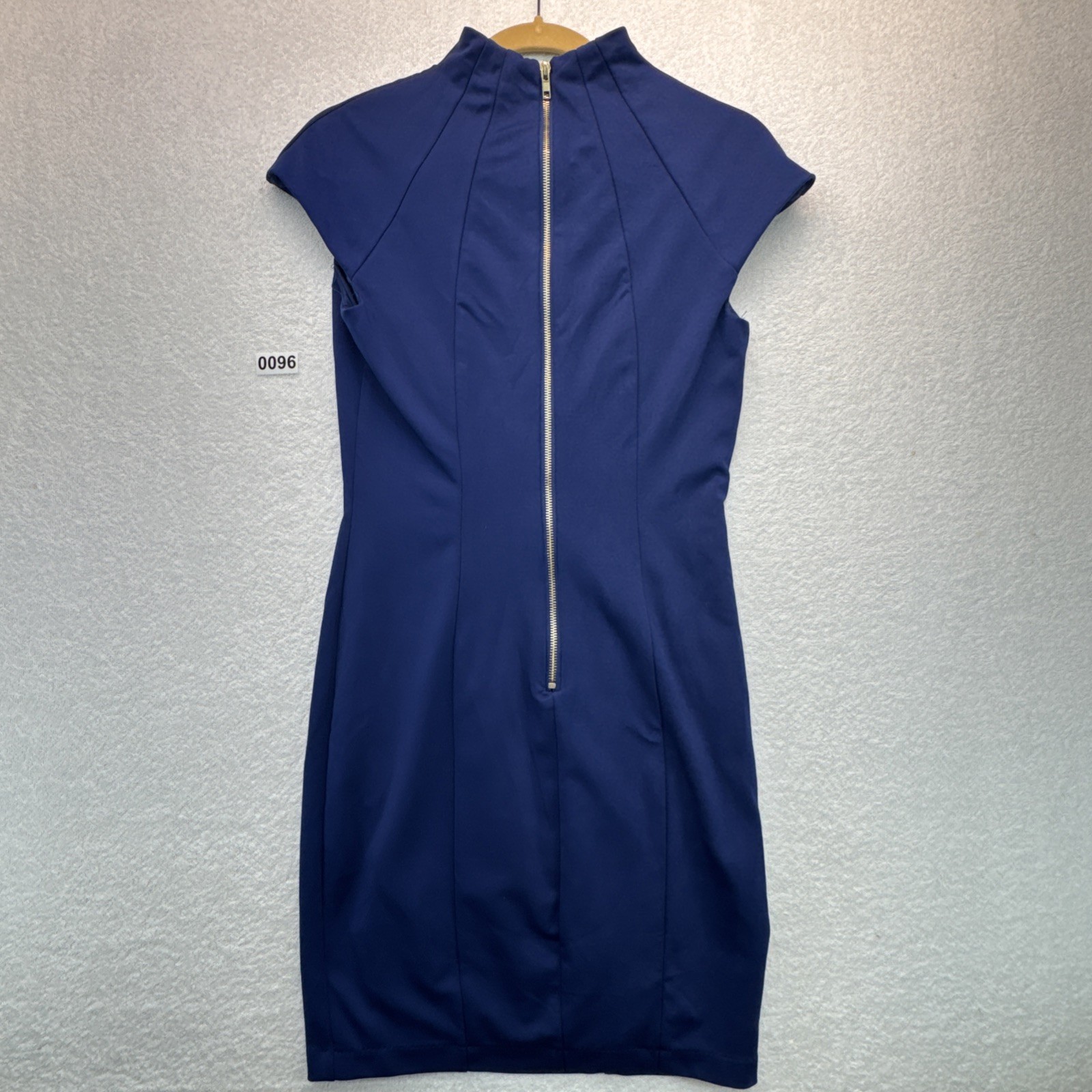 NEW Alexia Admor Cap Sleeve Sheath Dress Fitted Navy Gold V Neck XS Bin 3 Tag 96