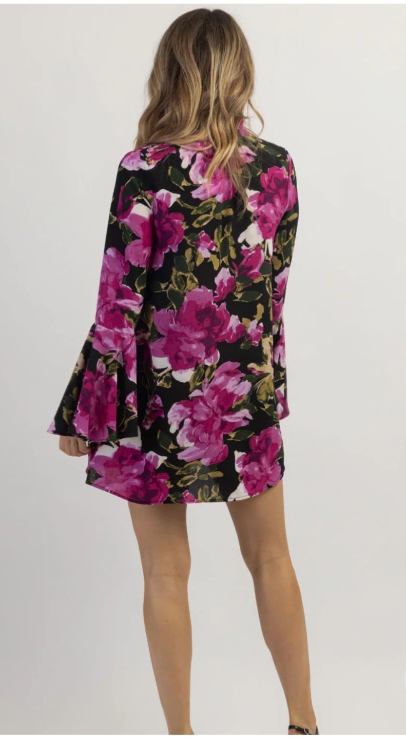 En Creme En Bloom Purple Floral Mini Dress. Ruffle Sleeves. Buttons. Small