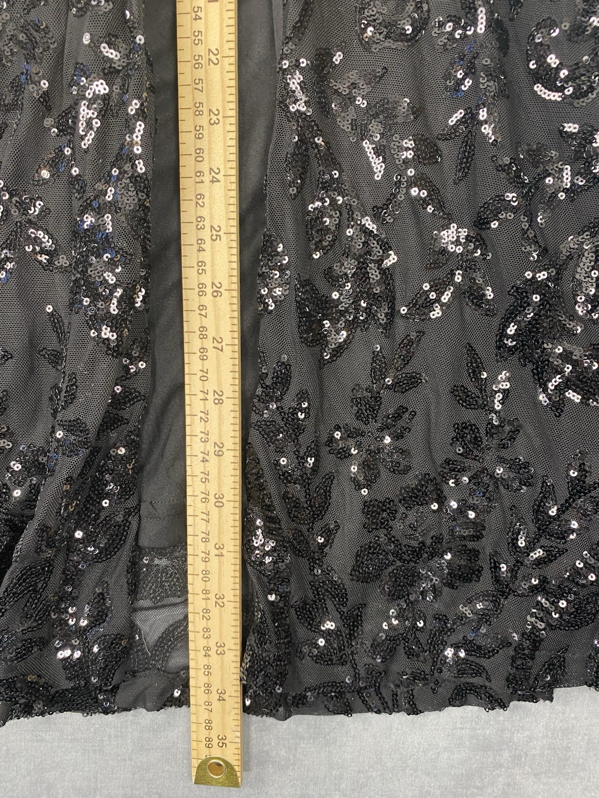 Windsor Black Sequin Halter Mermaid Formal Gown Dress Open Back Slit Size Large