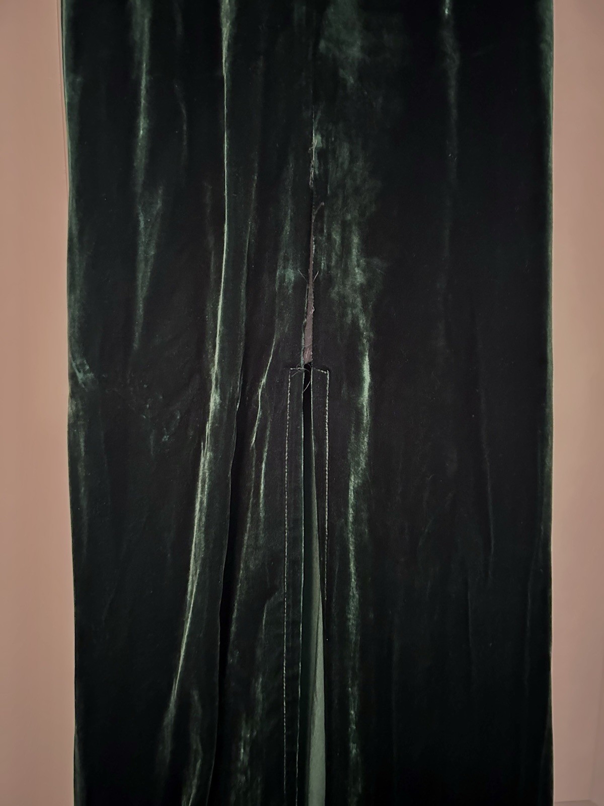 BCBGMAXAZRIA “Mallory” Emerald Green Evening Gown – M – Silk Velvet Slit Dress