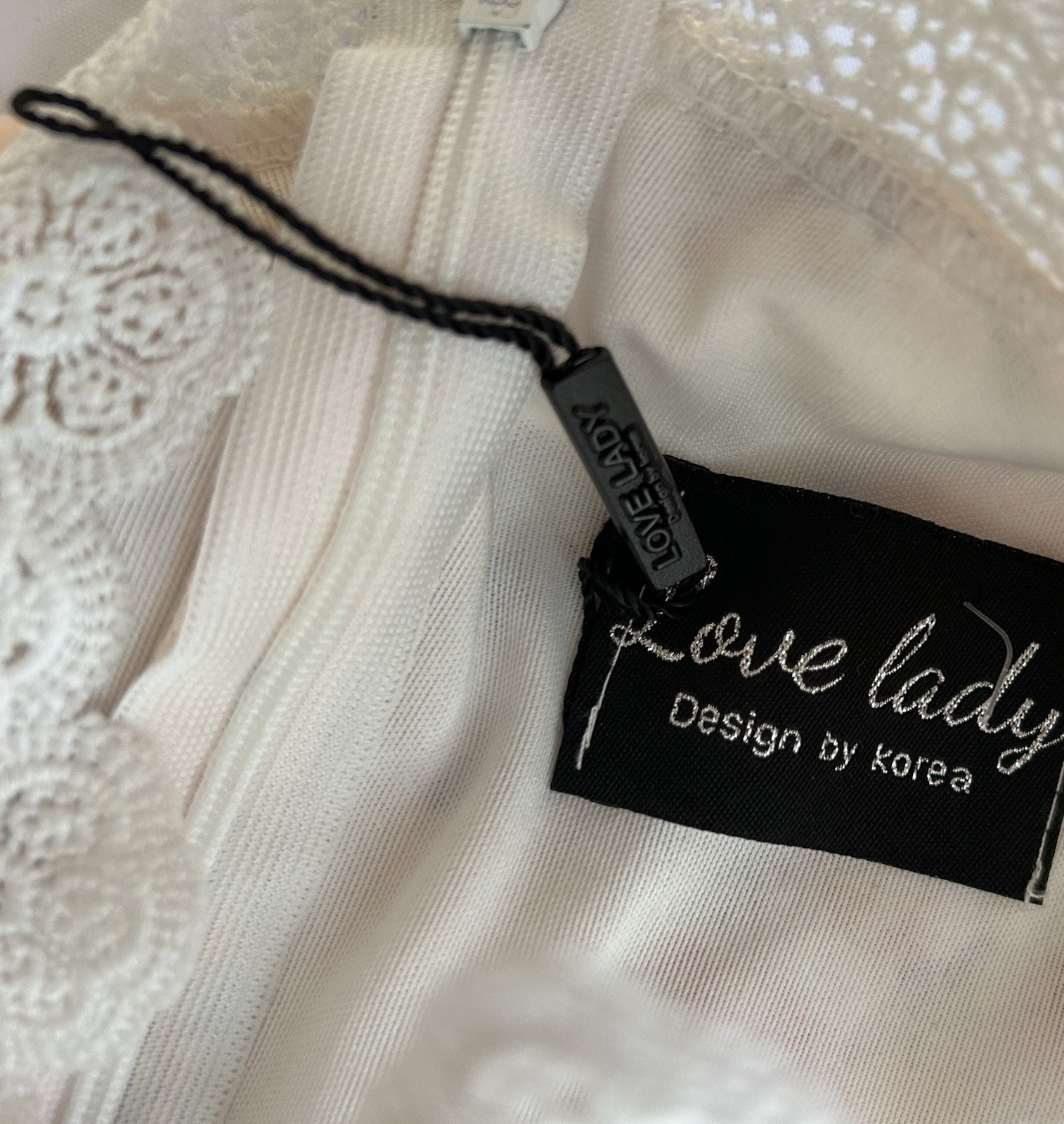 Love Lady Beige Floral Chiffon Midi Dress V-Neck Flutter Sleeve Lace M