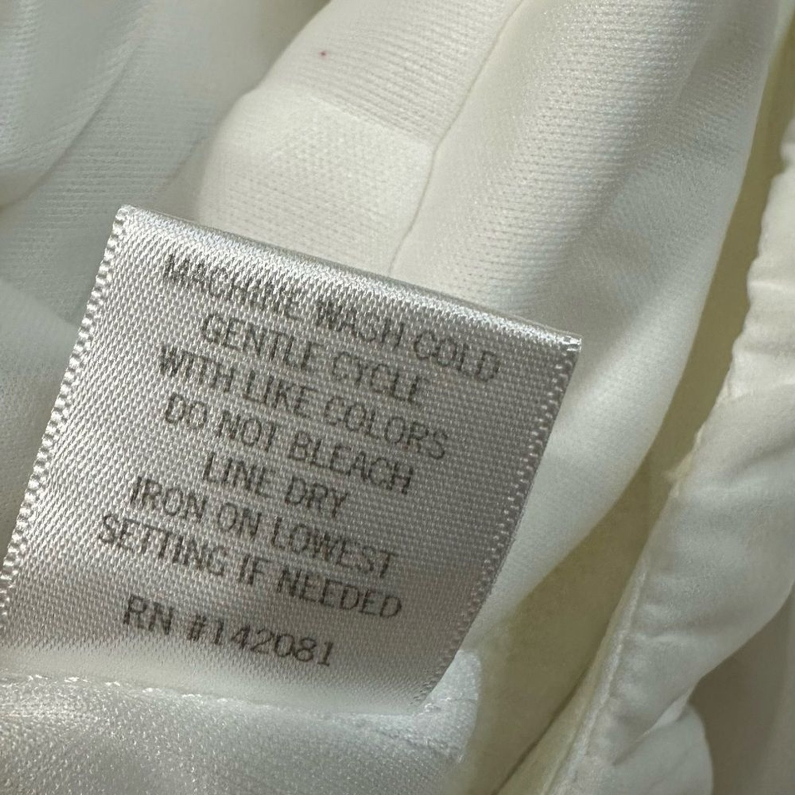 NWT Mi Ami Francesca’s White Satin Tiered Puff Sleeve Dress/Romper