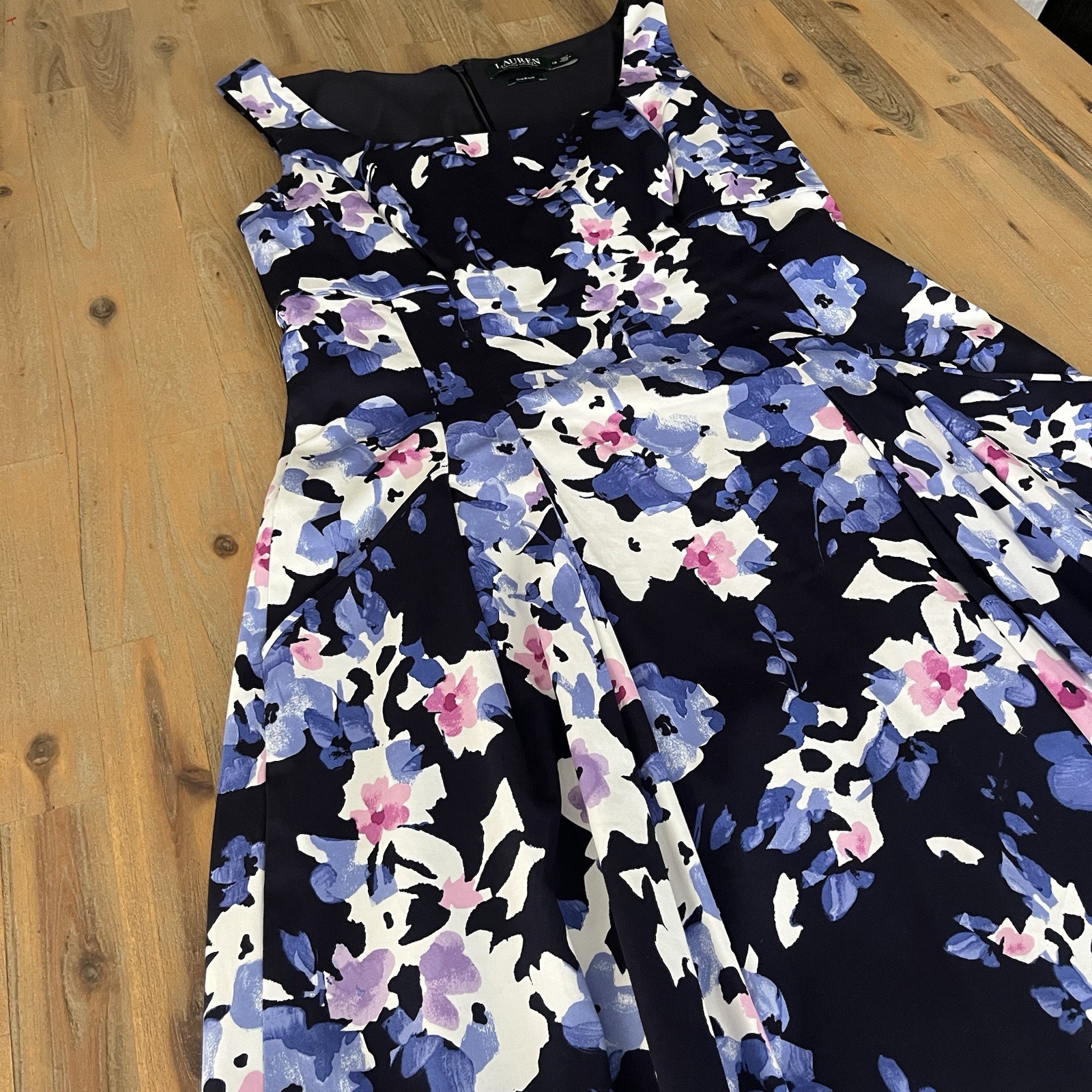 Lauren Ralph Lauren Women’s Floral Fit & Flare Dress 12 Scoop Neck Zip Knee