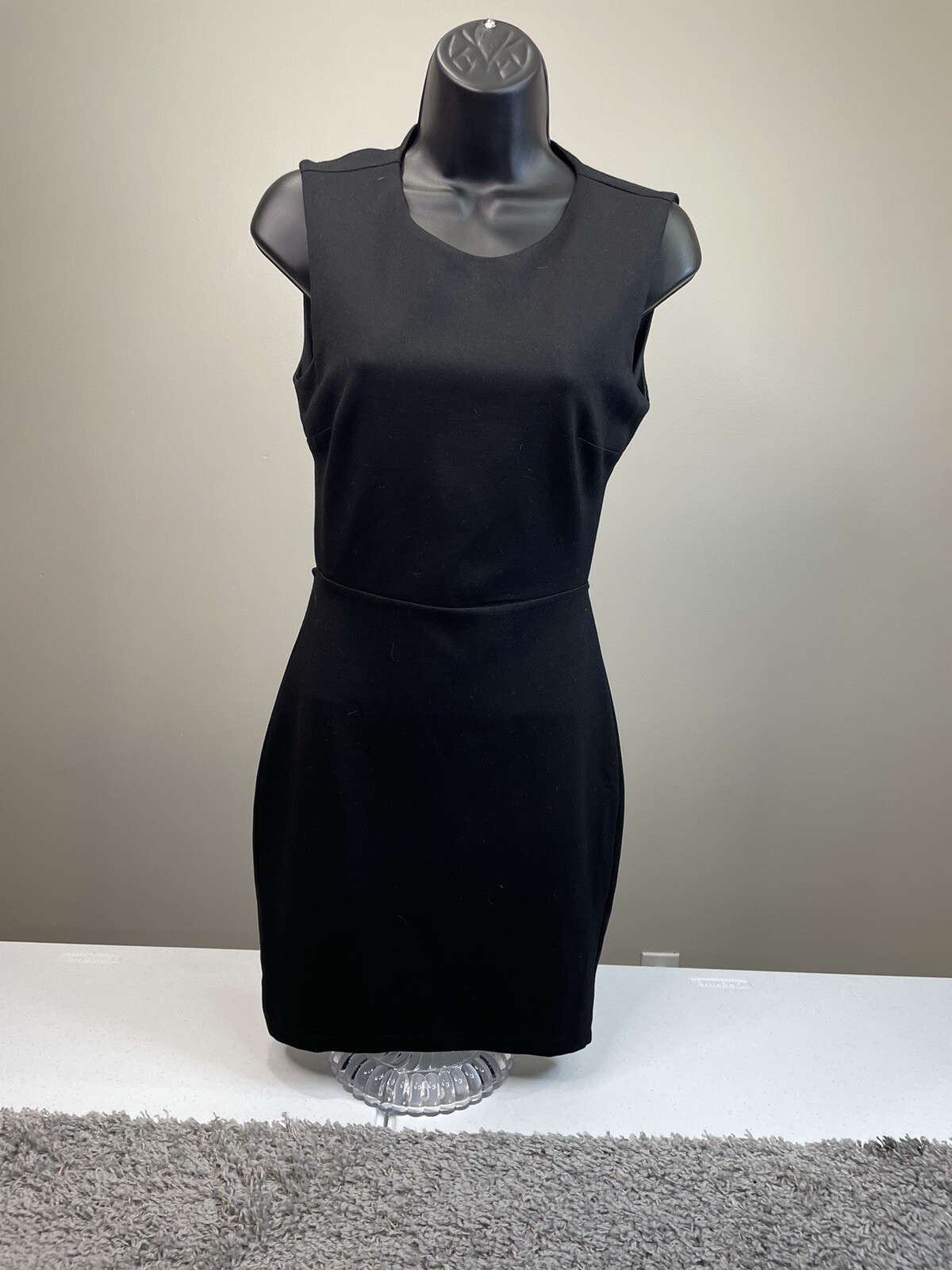 Lulus Women Cocktail Black Sleeveless Body Con Round Neck Dress size Small.