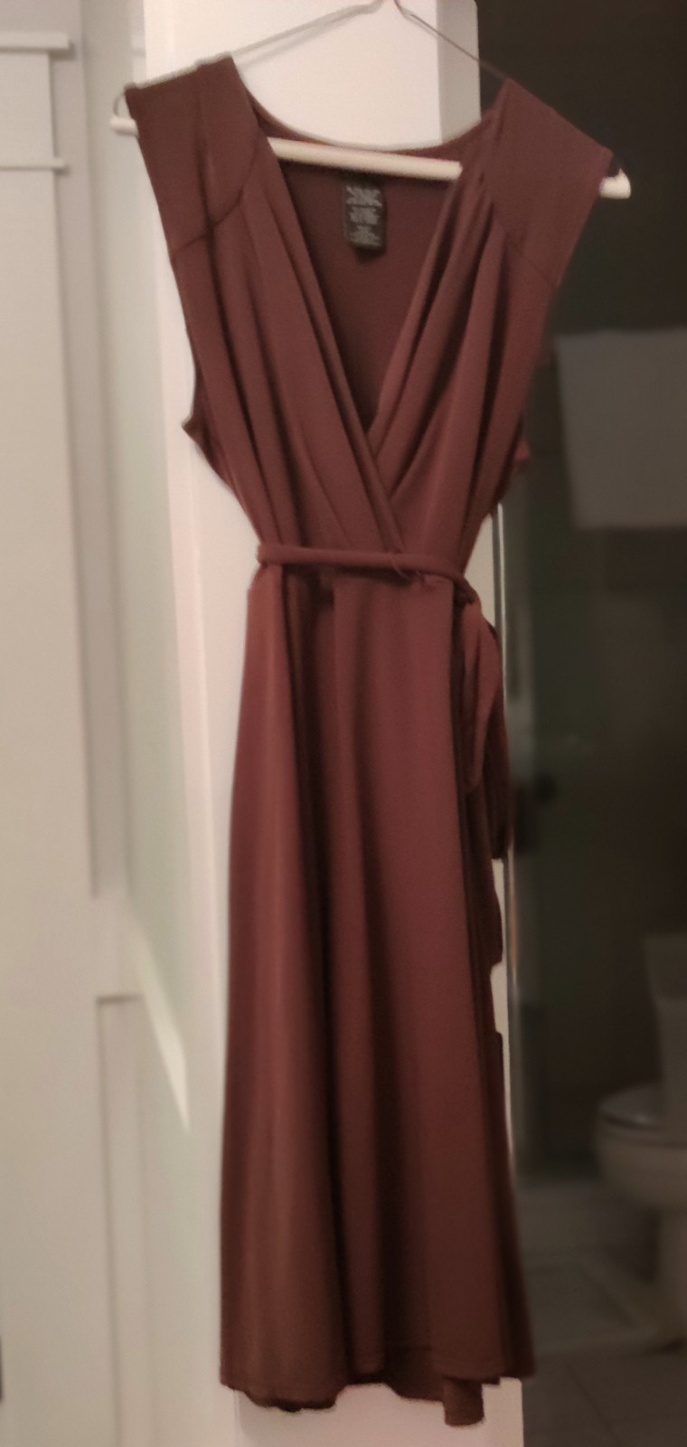 Women’s V-neck XL Brown GEORGE Dress Polyester/Spandex Blend- Super Comfortable