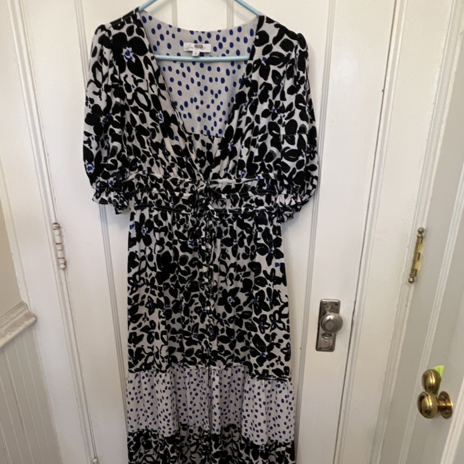 Love, Whit Black White Blue Floral Polka Dot Maxi Dress XL V-Neck Tie Short Sle…