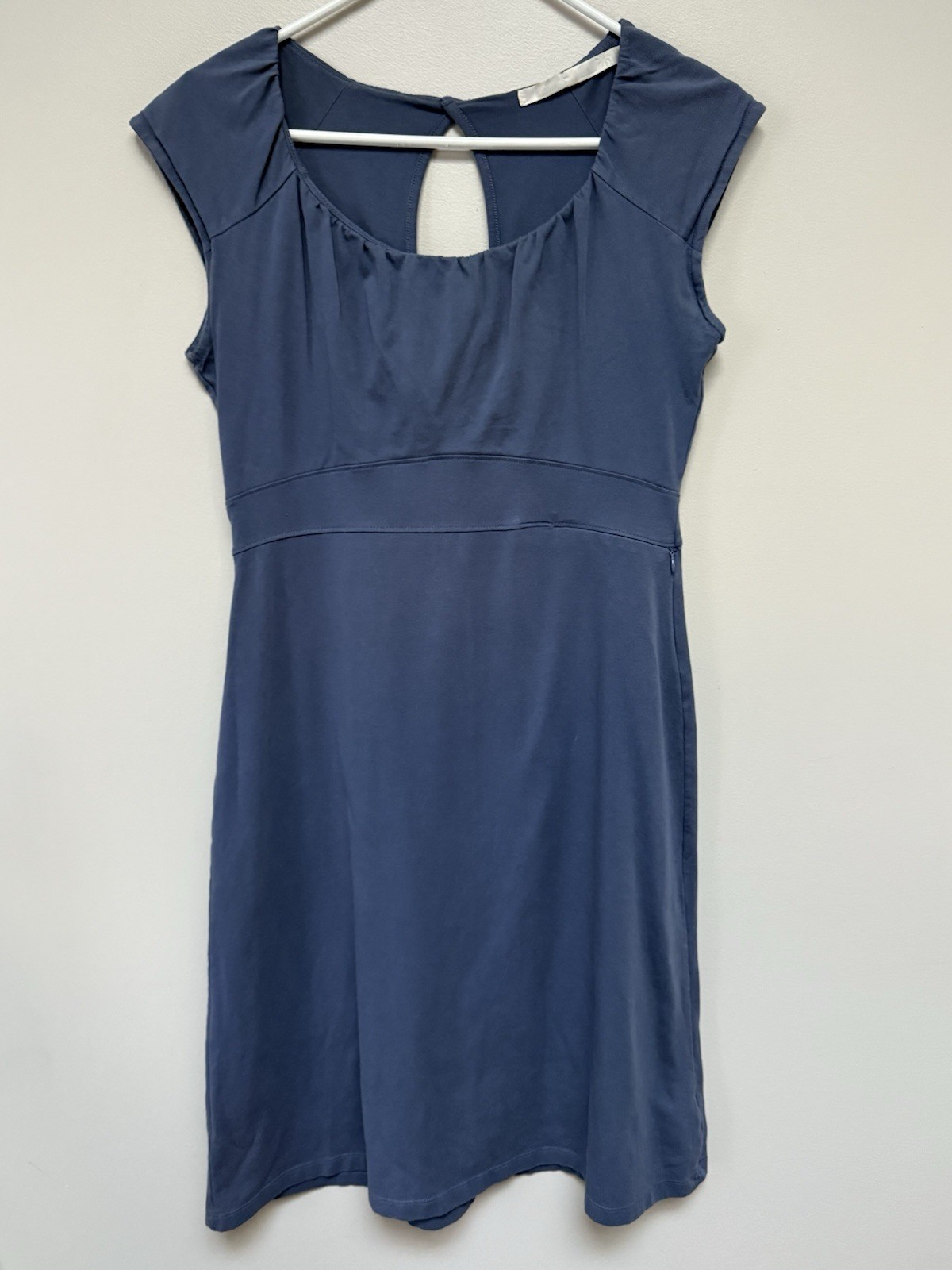 Athleta Womens Dress Blue Pullover Zip Pocket Keyhole Cap Sleeve T Shirt Small