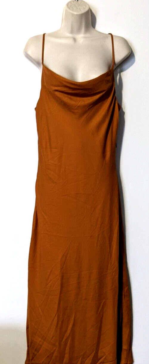 NR/FB Women’s Strap Midi Dress Sz M 100% Polyester W/Smooth Liner EUC