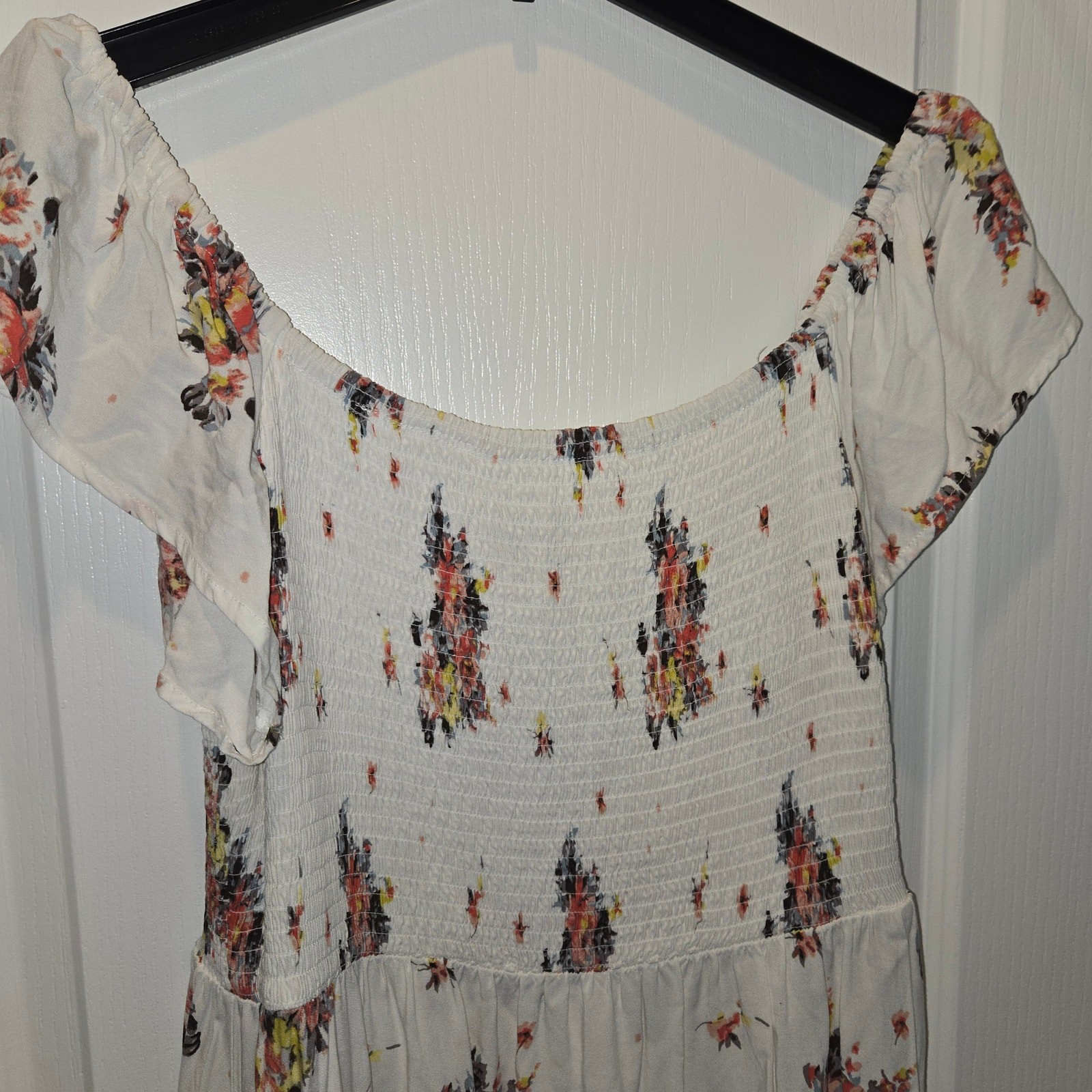Torrid Floral off/on the shoulder shirred bodice sz 2 US 18-20