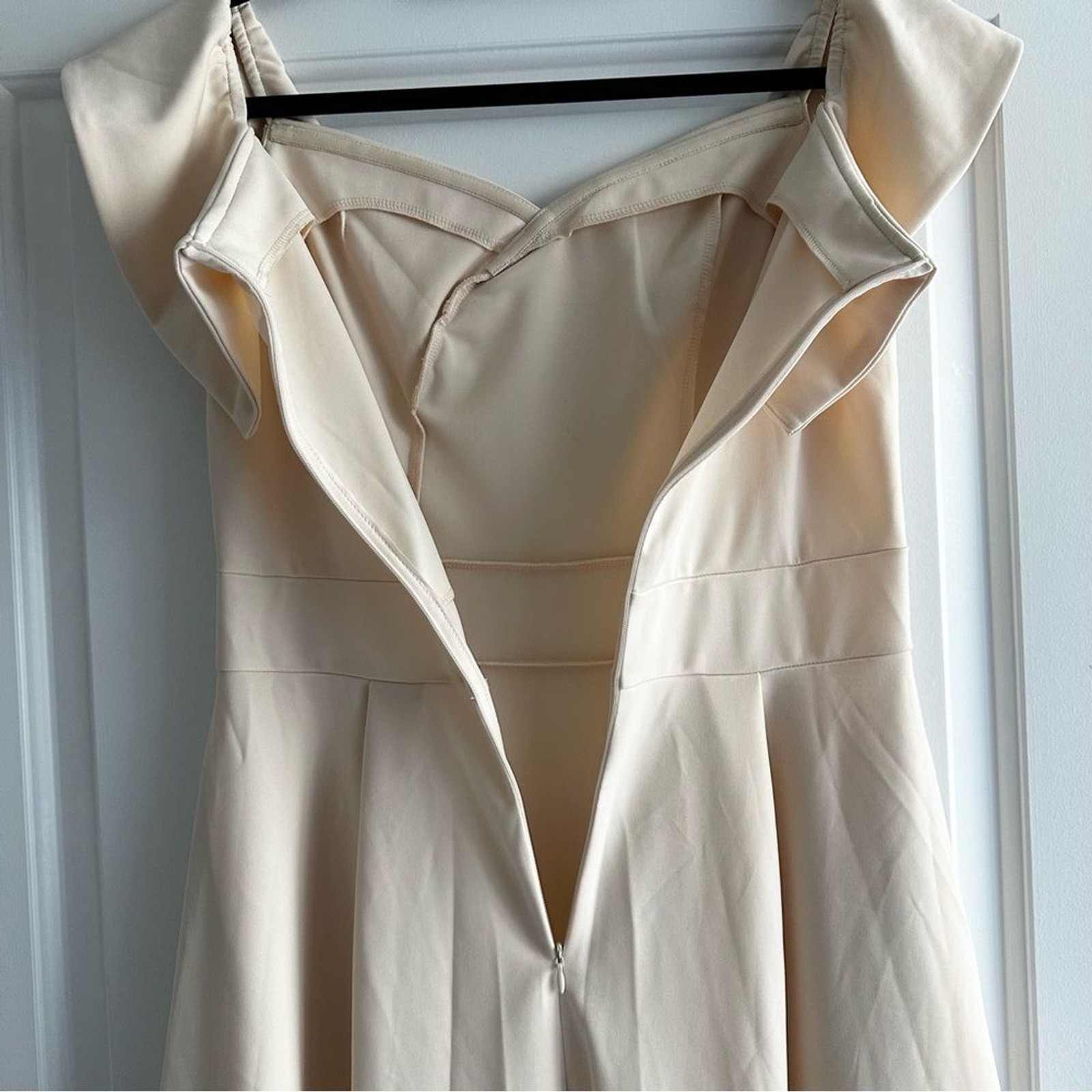 Anewsta SHEIN Mid Length Cream Off-Shoulder Dress NWT Size L