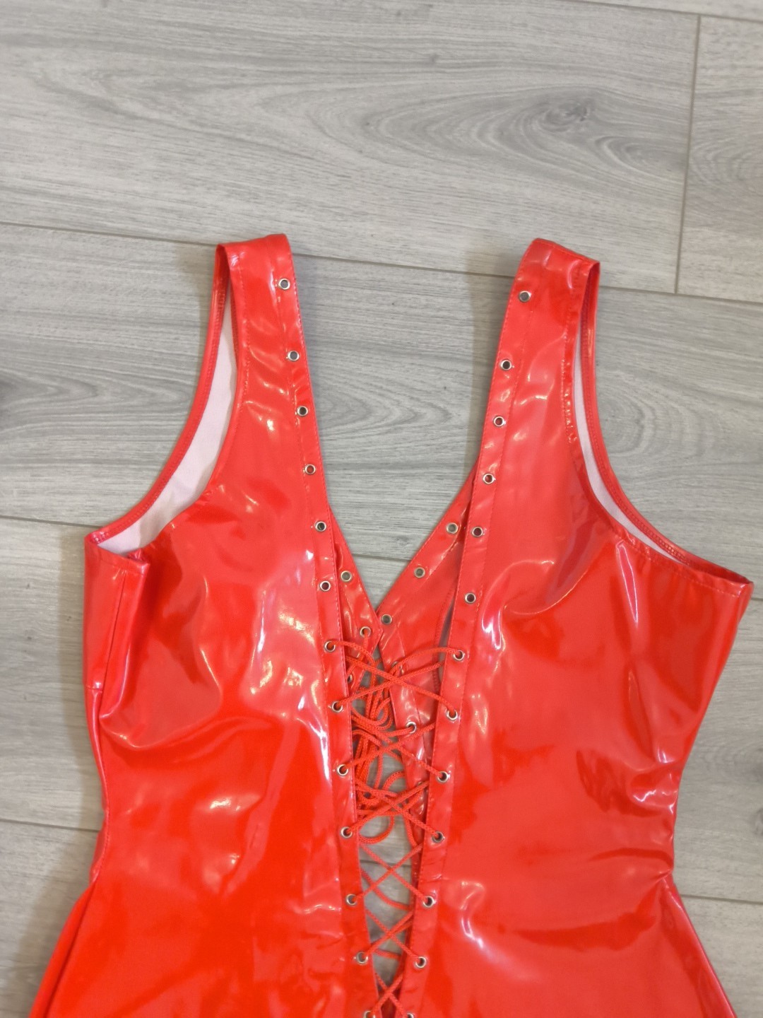 BNWOT Bright Red PVC Plunge Neck Lace Up Front & Back Bodycon Dress Size 10-14