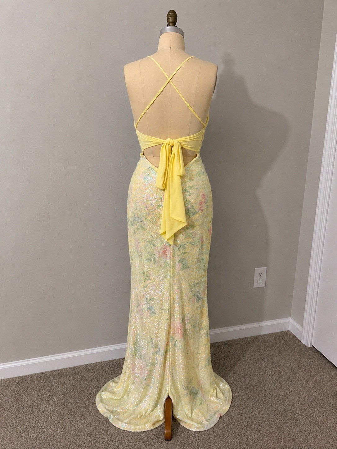 Windsor Brinley Bow Back Floral Sequin Column Gown S Yellow Formal Dress -NEW-