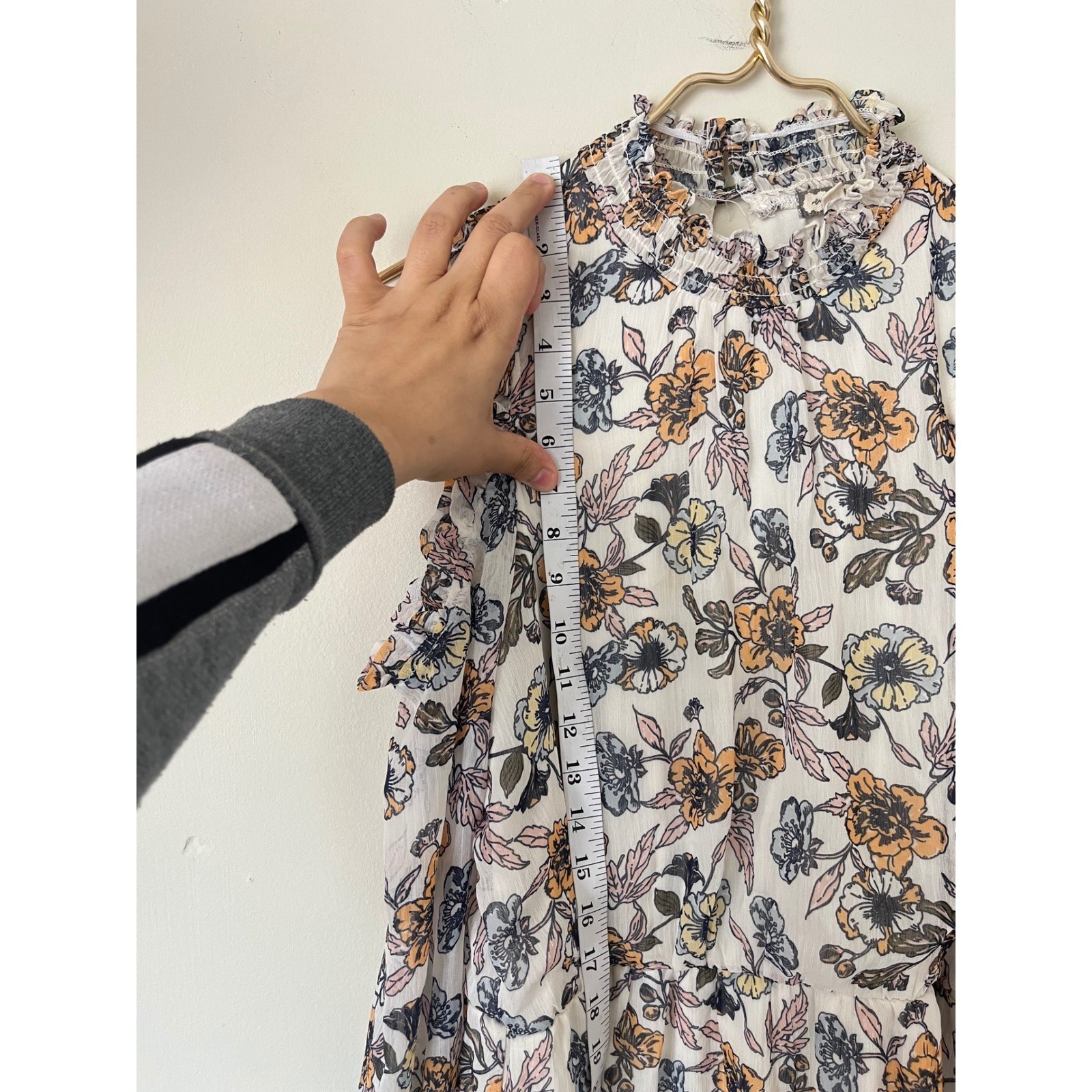 Eyeshadow Floral Cold Shoulder Mini Dress White Orange Blue Mock Neck Large