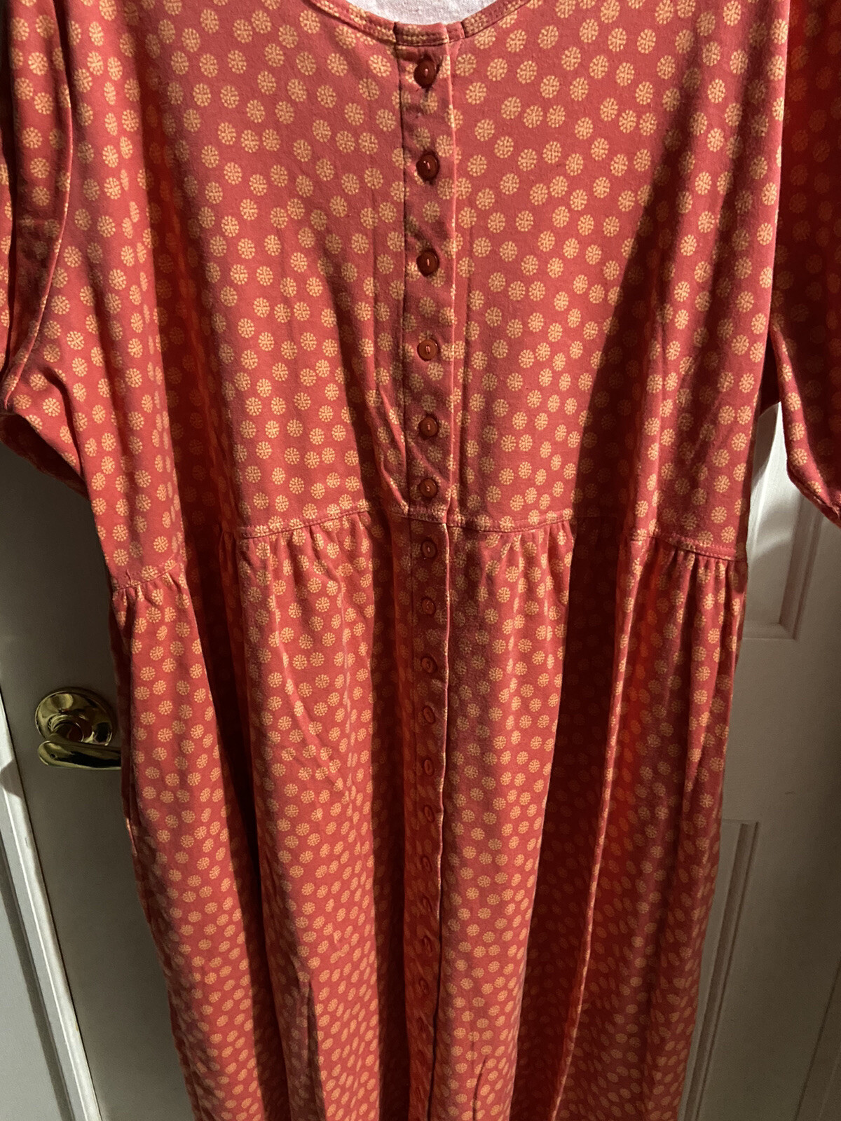 2X.Length: 49” MODEST Dress 26/28 Pockets, Pull Over-the-head, No Iron, Comfy