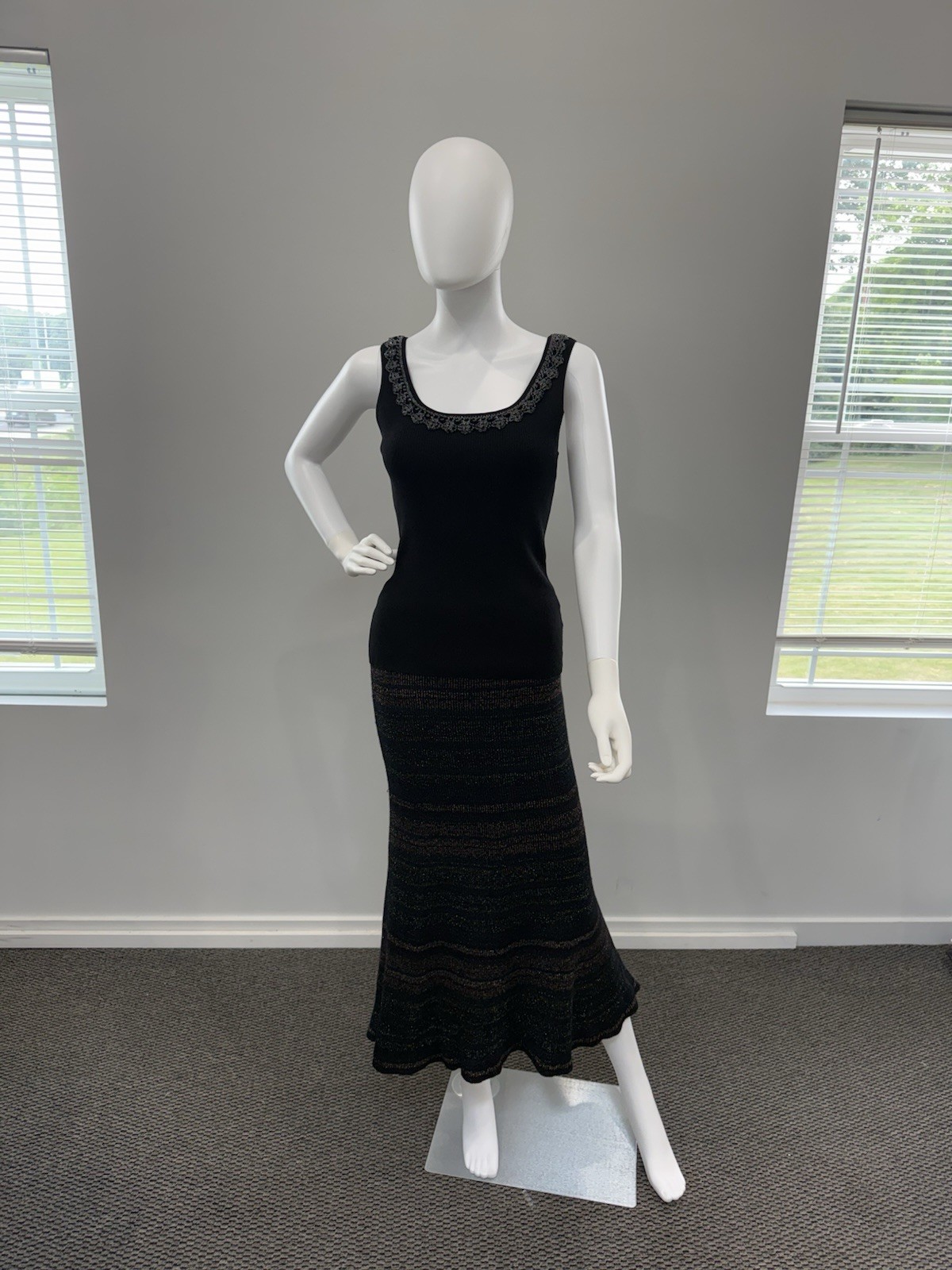 NYGARD Collection Black Ribbed Knit Maxi Dress Size S Scoop Neck Beaded