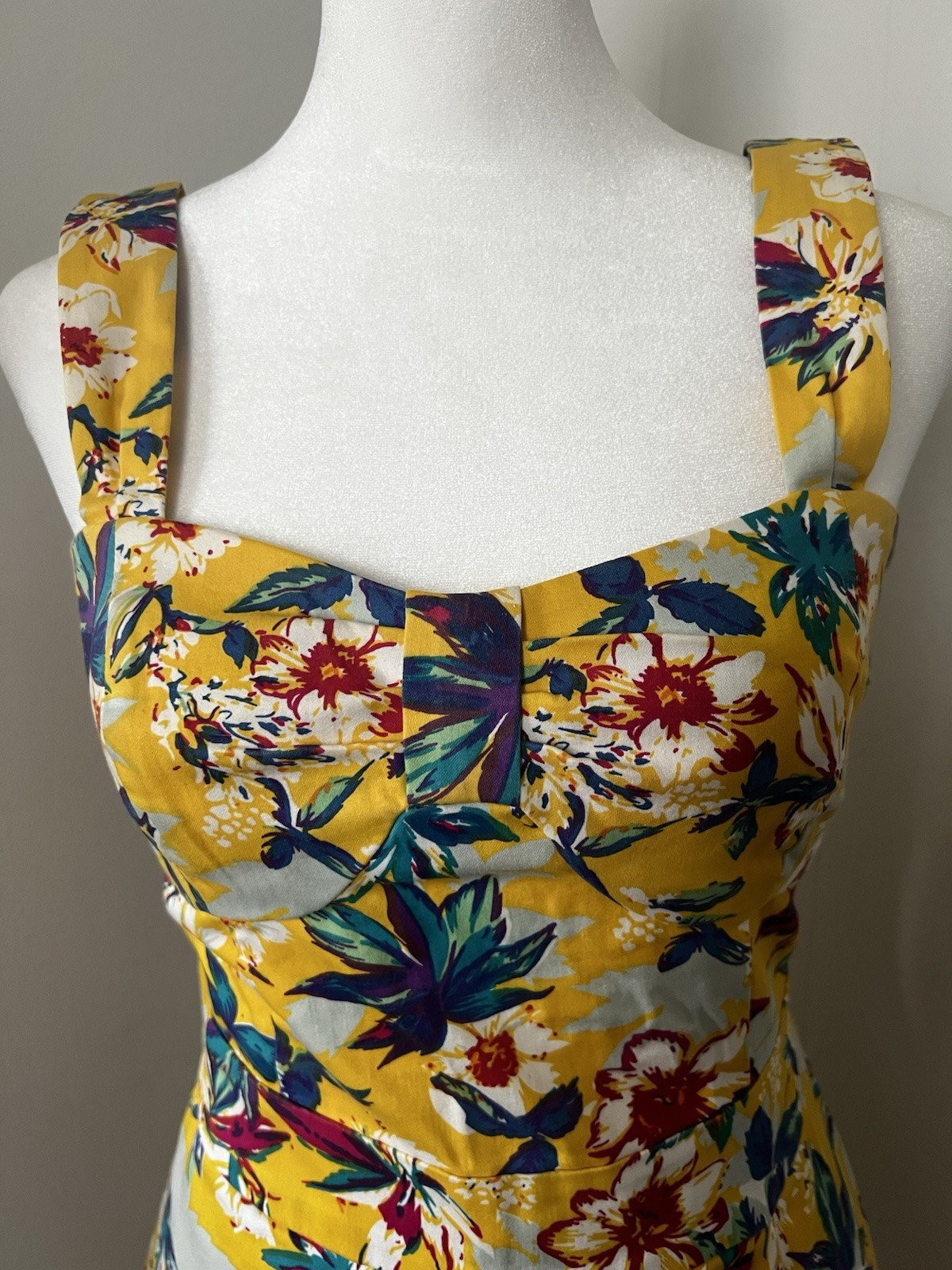 Yellow Tropical Hawaiian Floral Open Back Dress pinup girl summer halter style