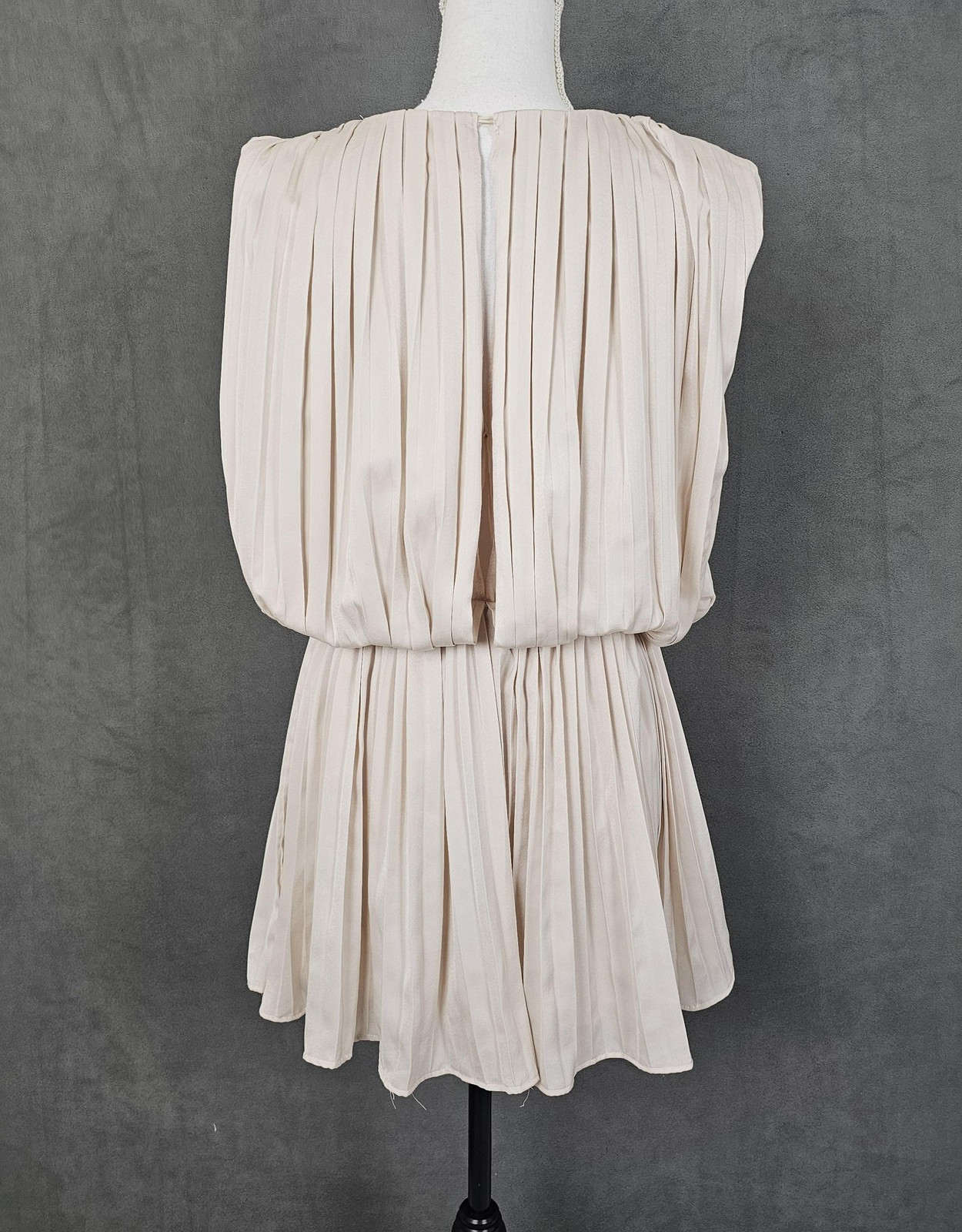 Hausen Dress Womens Medium Beige Pleated Sleeveless Blouson Mini Party Dressy