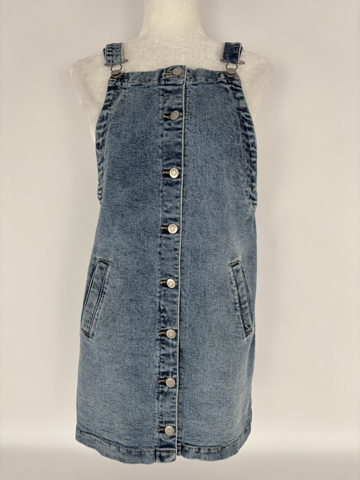 Celebrity Pink Medium Wash Denim Pocketed Sleeveless Dress Women’s Size Small