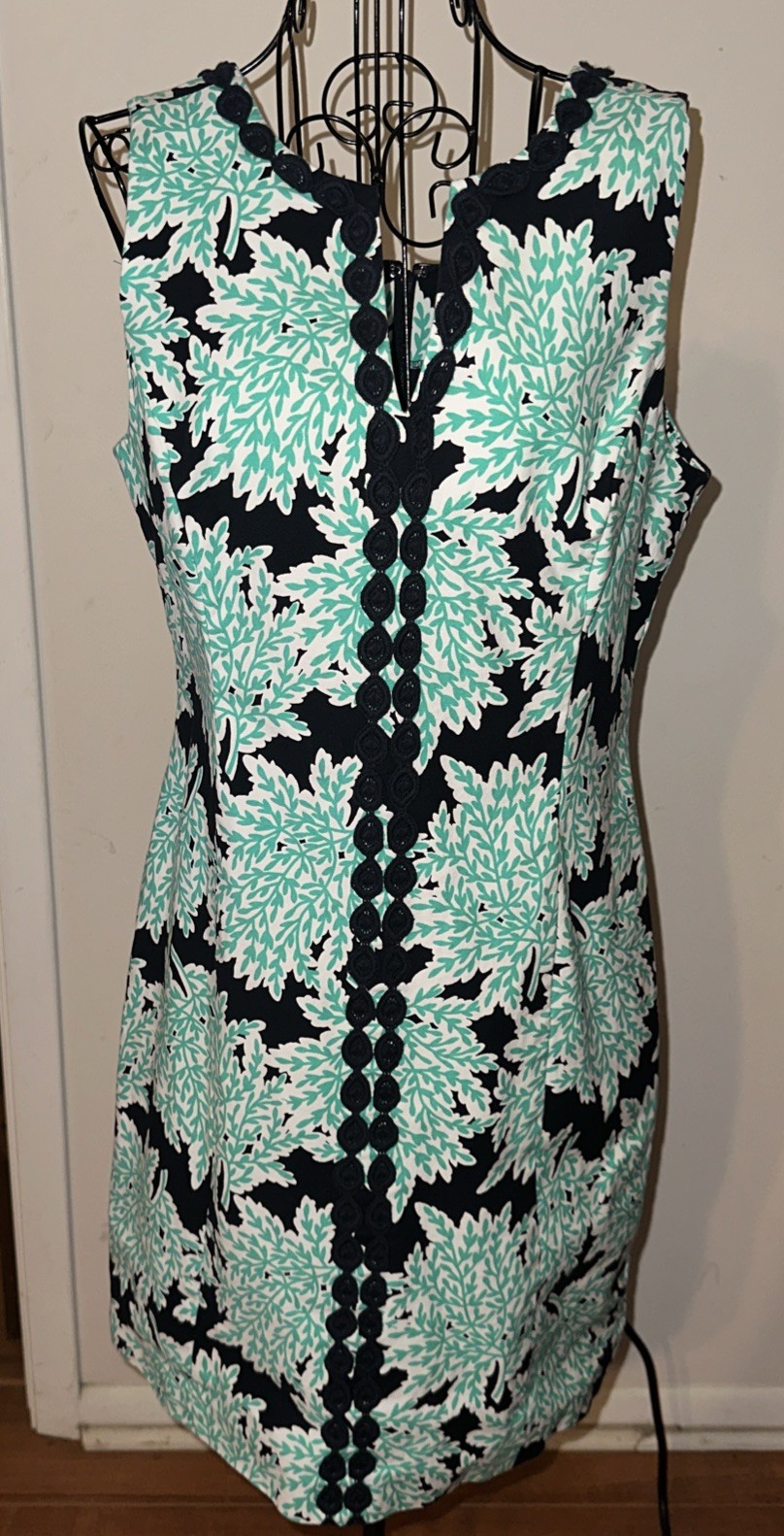 Women’s Crown & Ivy Dress Embroidered Sleeveless Size 10 Turquoise and Black