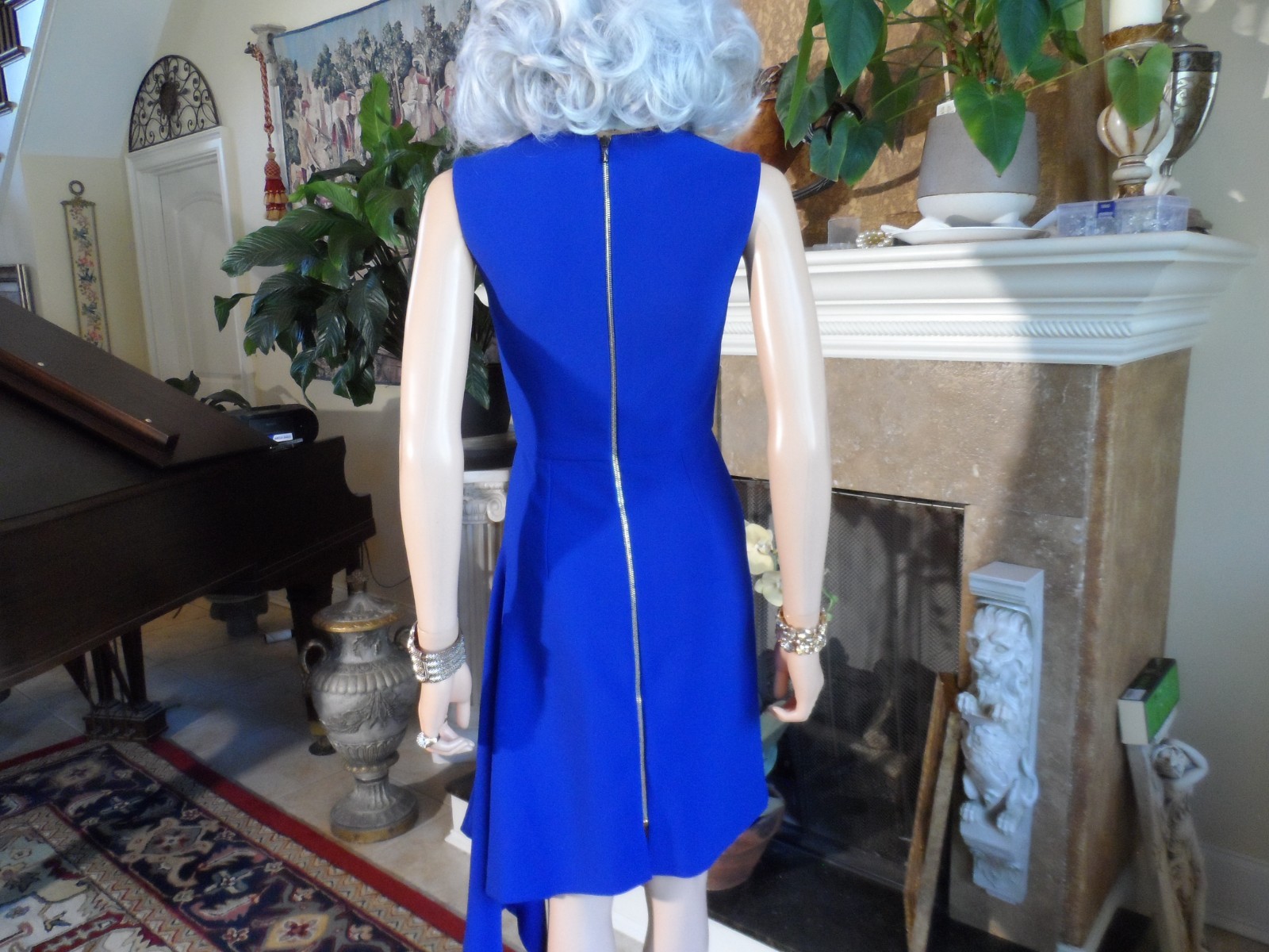 Roland Mouret Cobalt Blue Asymmetric Hem V-Neck Sheath Dress – Size US 2