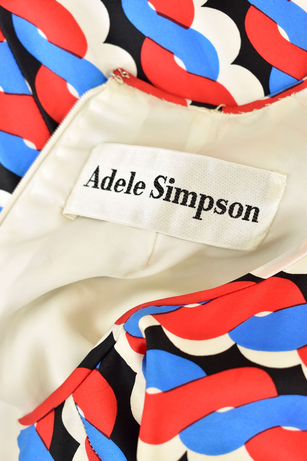Vintage Adele Simpson 70’s 100% Silk Graphic Print Sheath Dress w/ Scarf sz 8/10