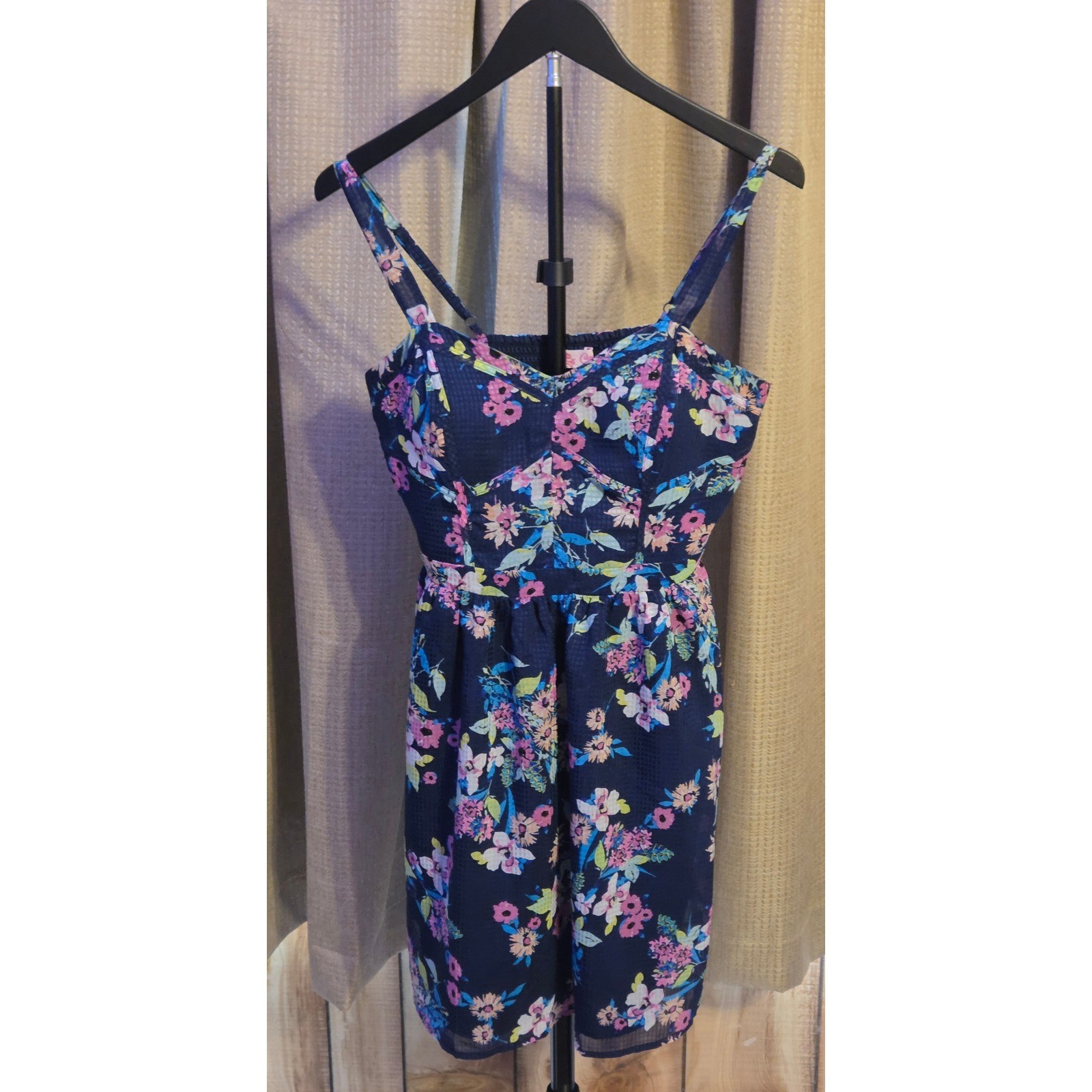 Candies Floral Sweetheart Neckline Dress Women’s Size L Multicolor Elastic Back