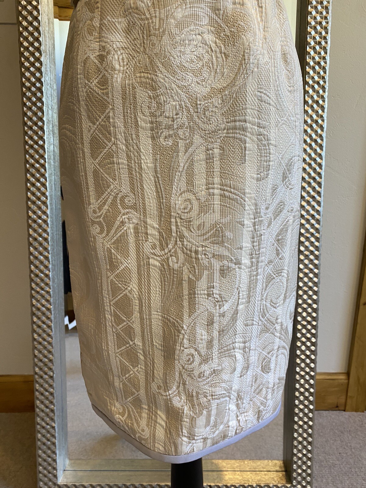 aquilano rimondi Lace Nude Colored Knee Length Pencil Dress IT 42, US 6 $1,765